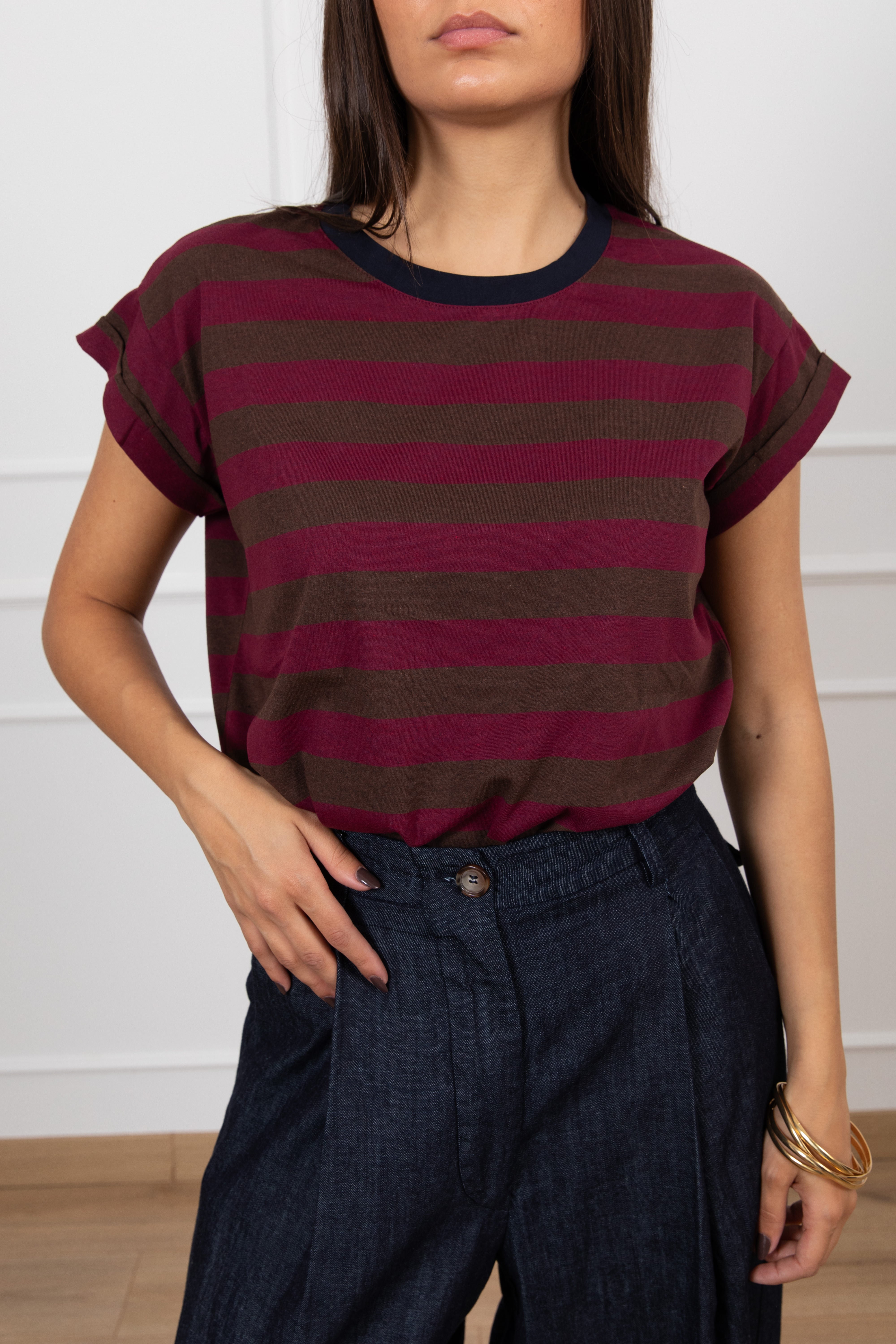 T-shirt a righe con profili a contrasto Susy Mix