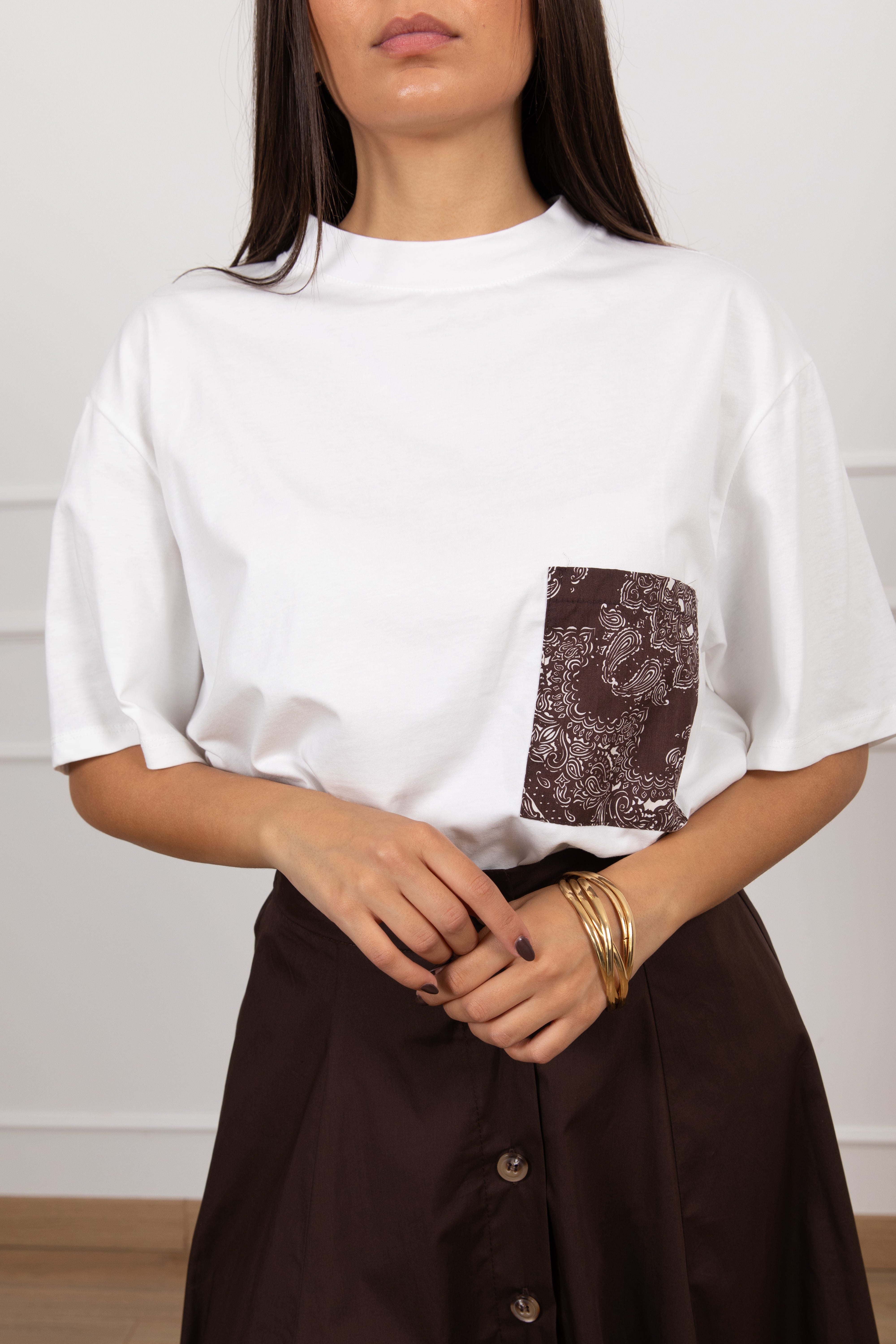 T-shirt con tasca fantasia bandana Tensione IN