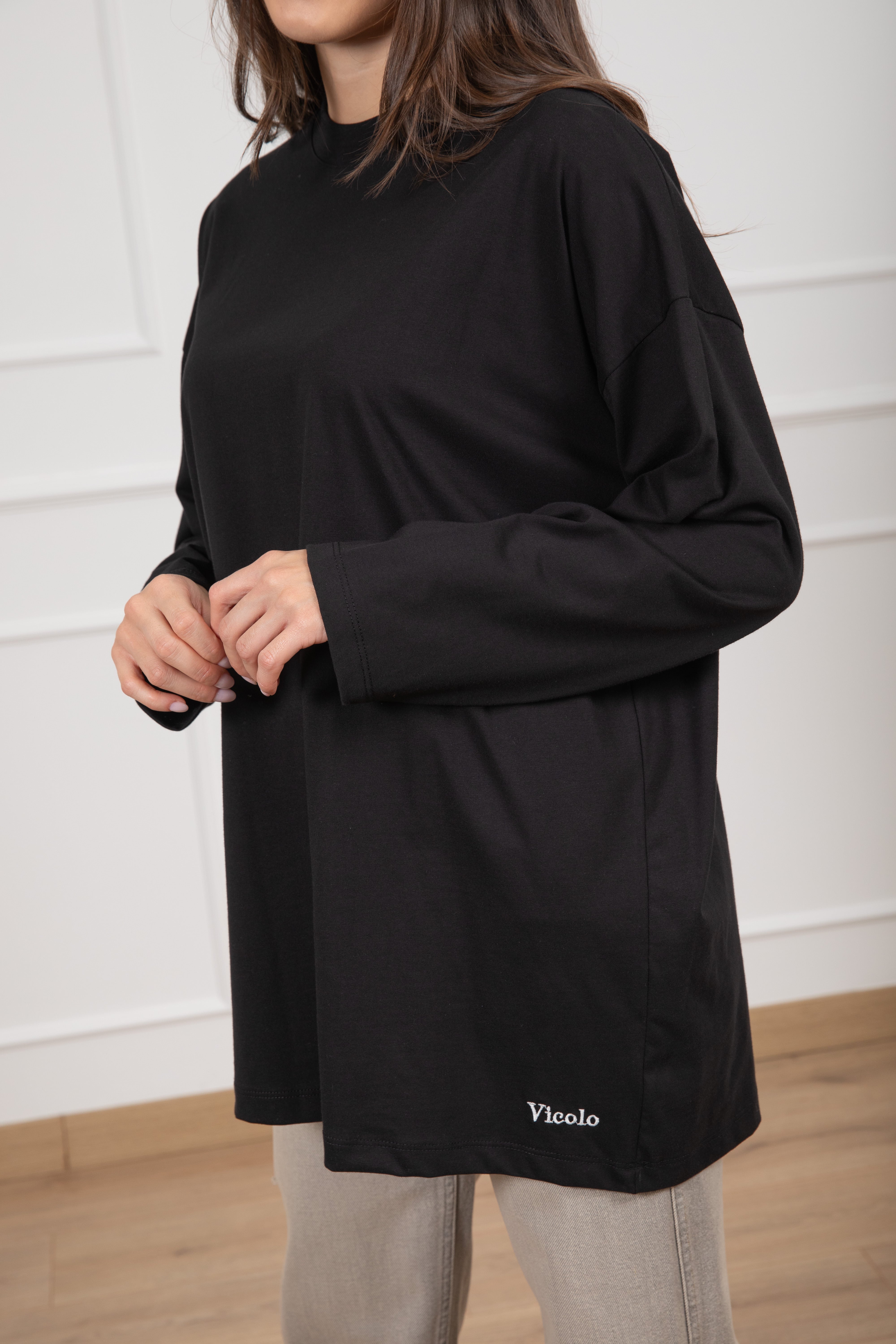 Maxi t-shirt manica lunga con logo ricamato ViCOLO