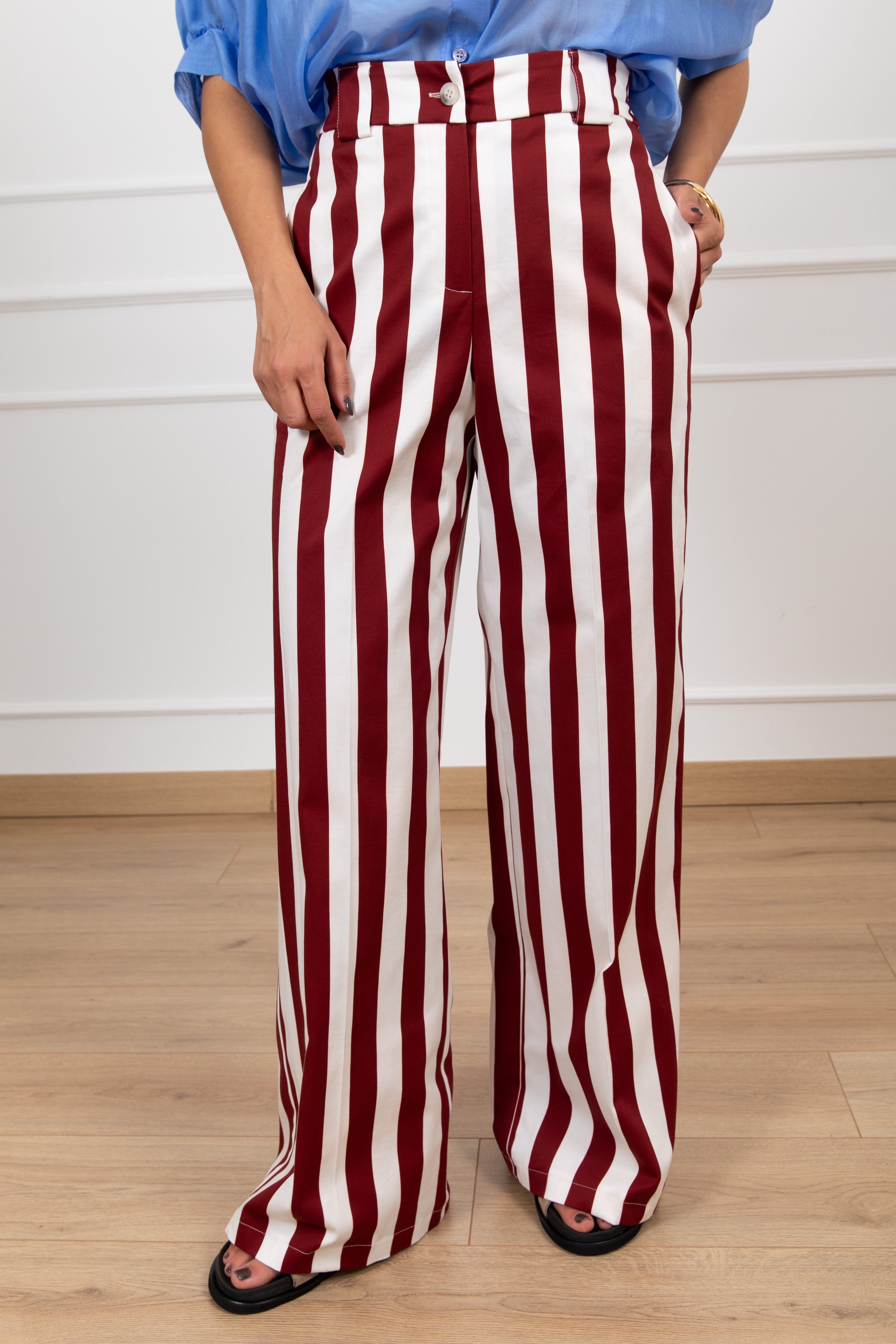 Pantalone gamba dritta a righe con elastico sul retro Tensione IN