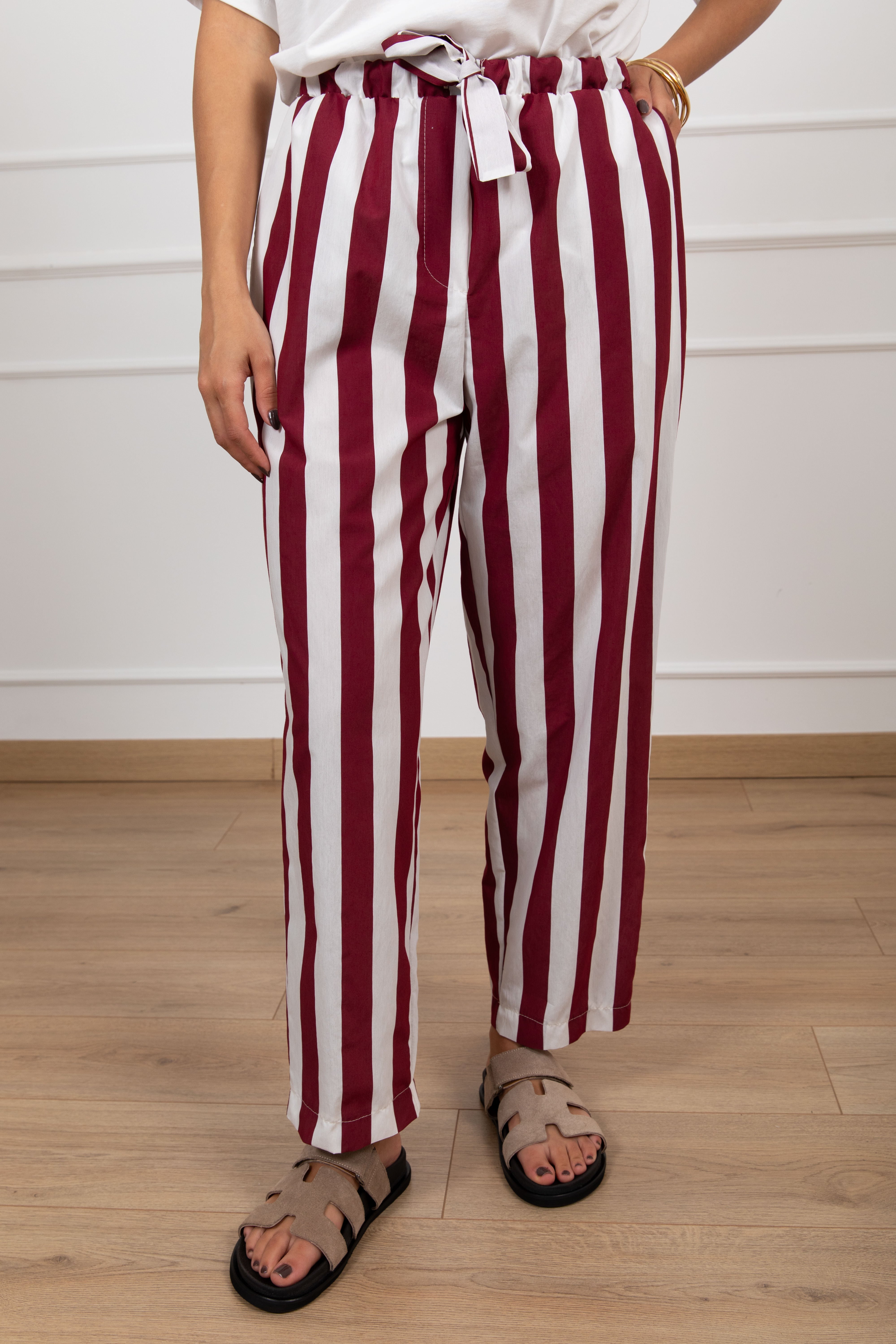 Pantalone carrot-fit a righe con elastico Motel