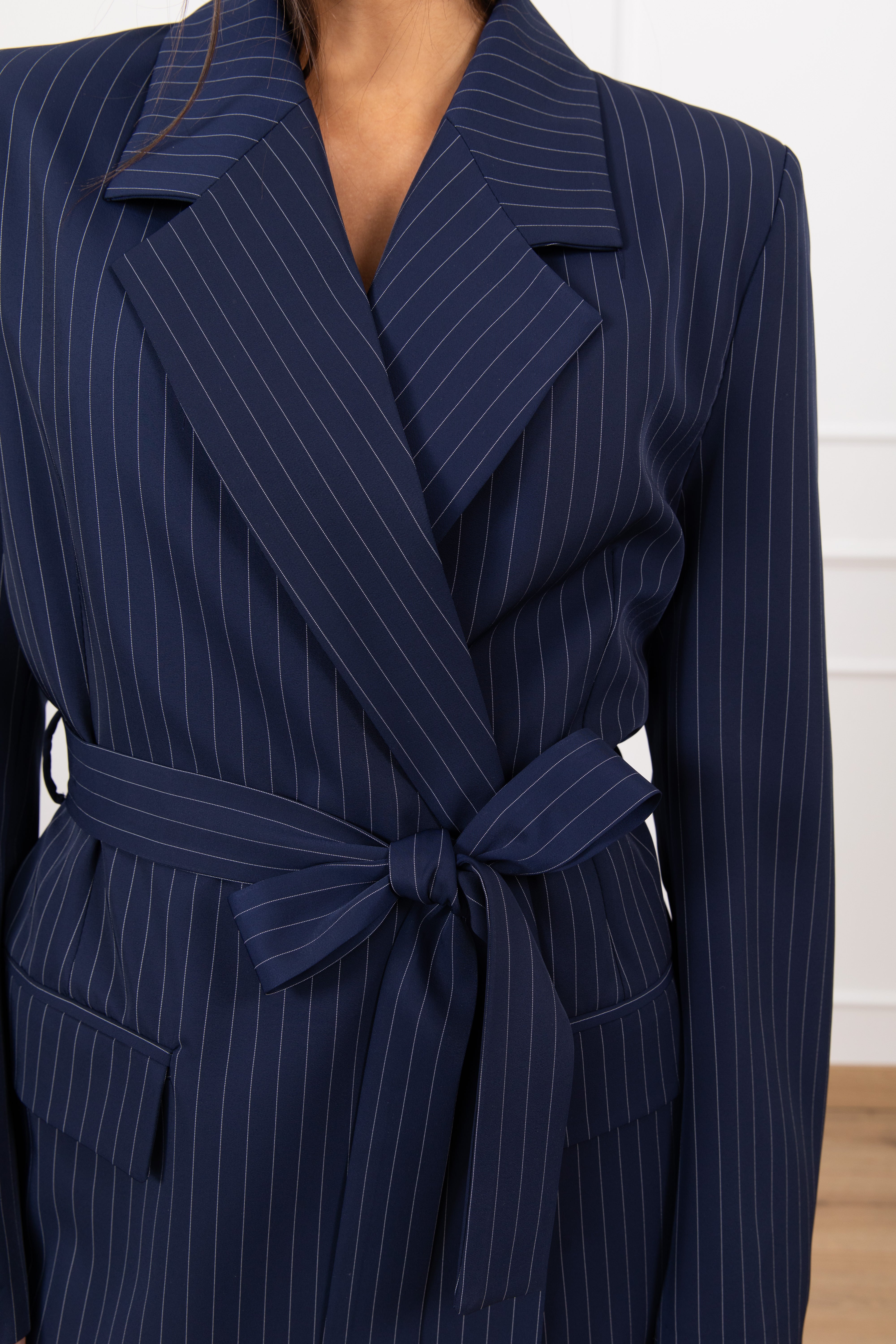 Giacca gessata con fusciacca ViCOLO