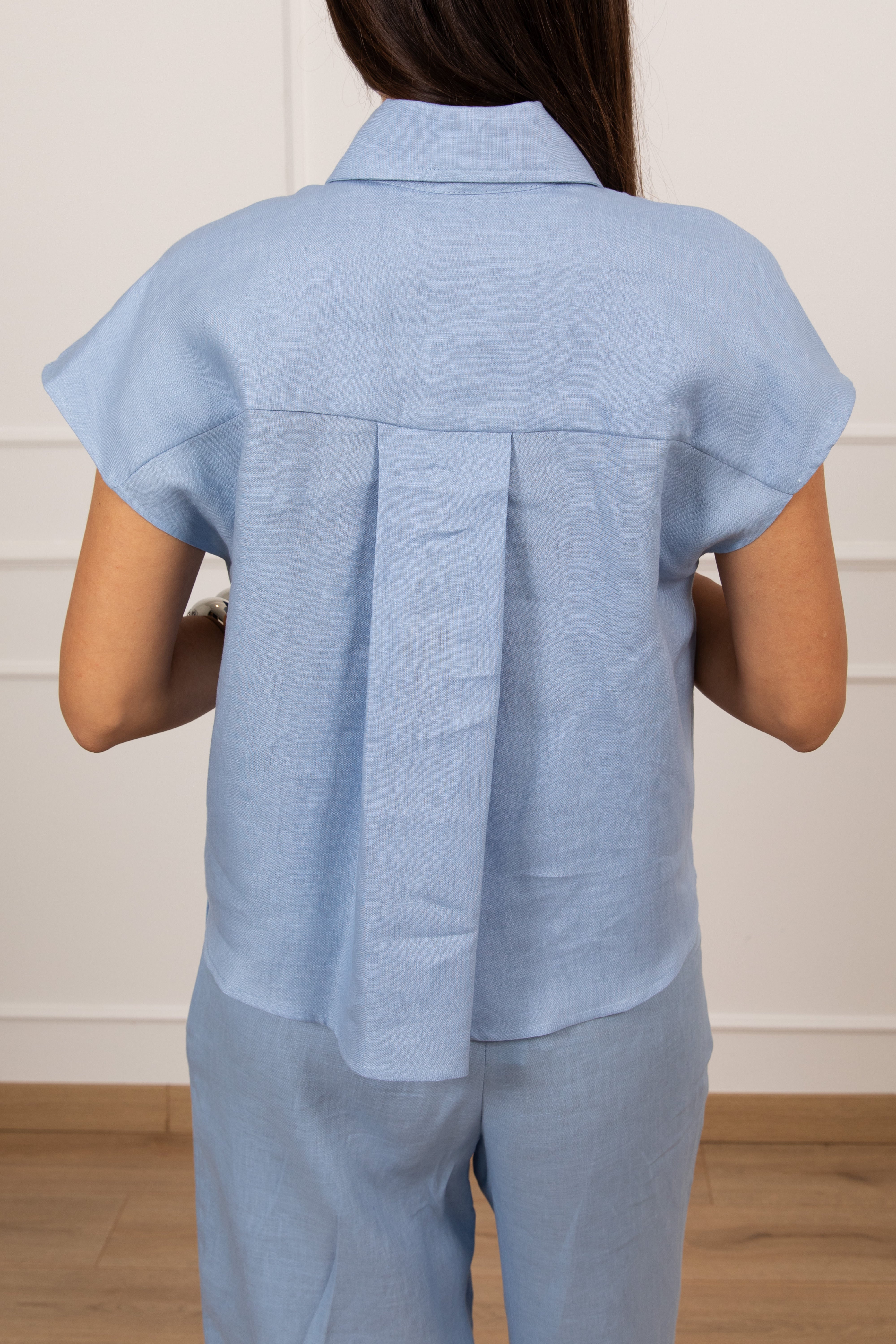 Camicia 100% lino con applicazione gioiello sulla tasca Tensione IN
