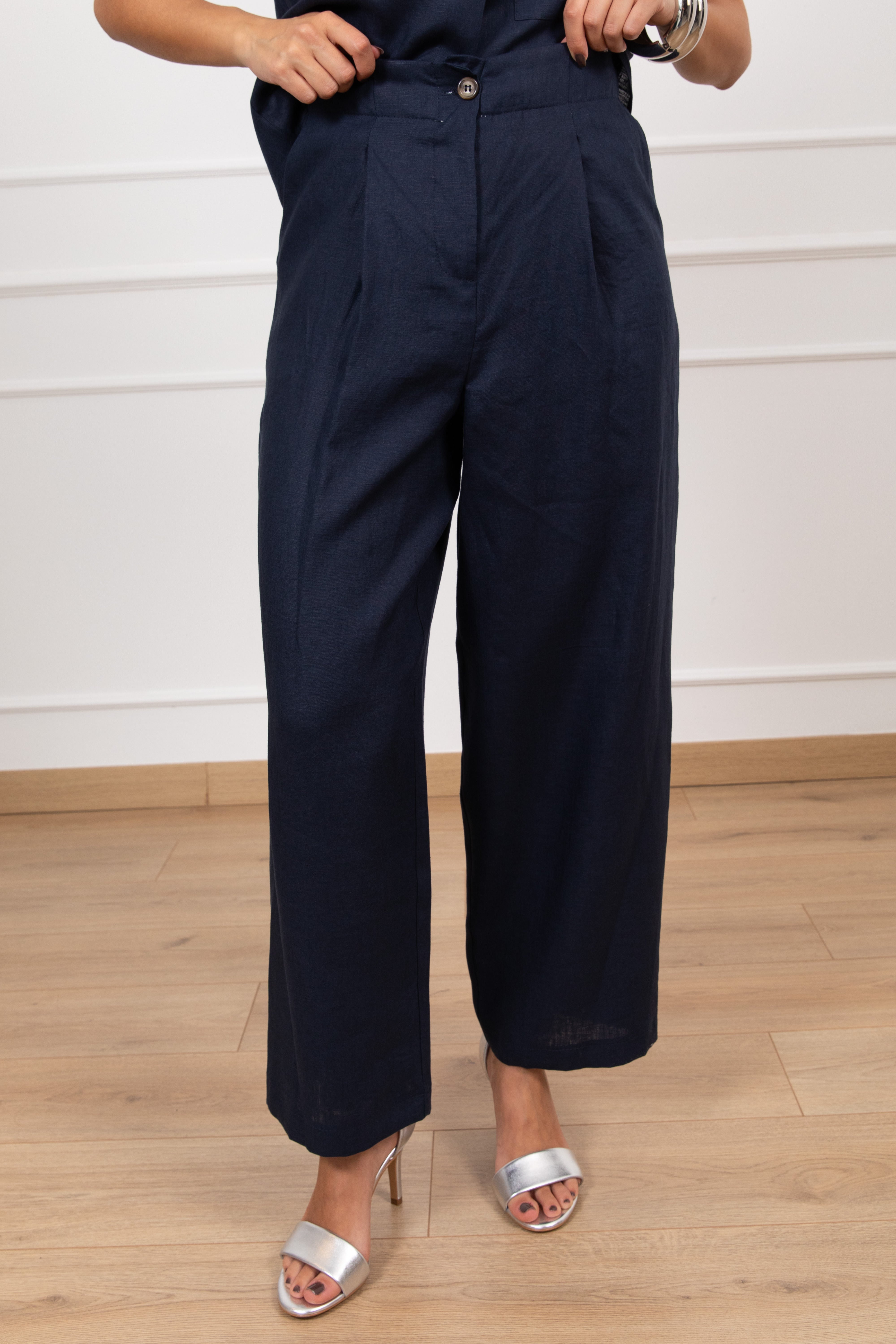Pantalone 100% lino con pinces Tensione IN