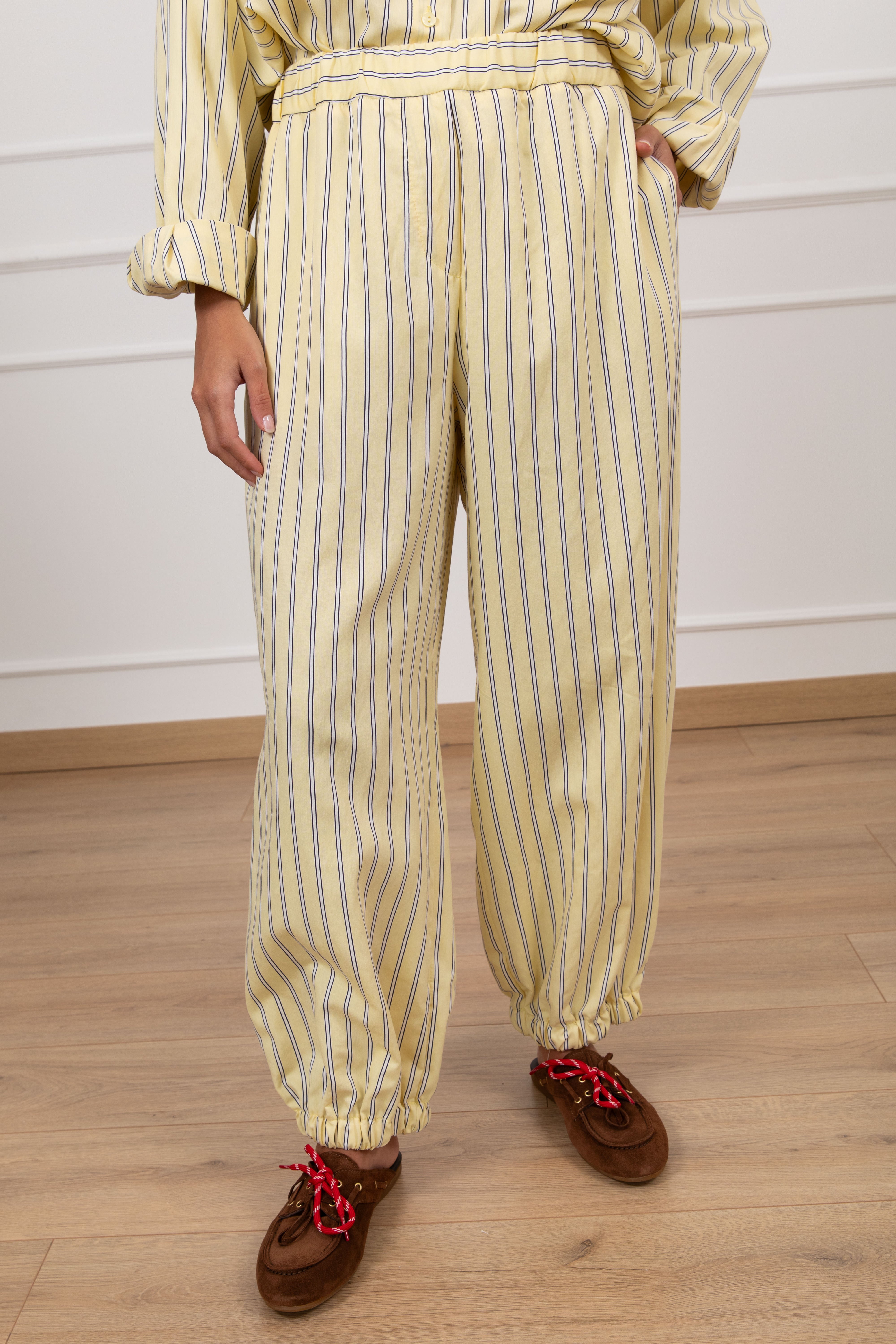 Pantalone bacchettato con elastico Motel