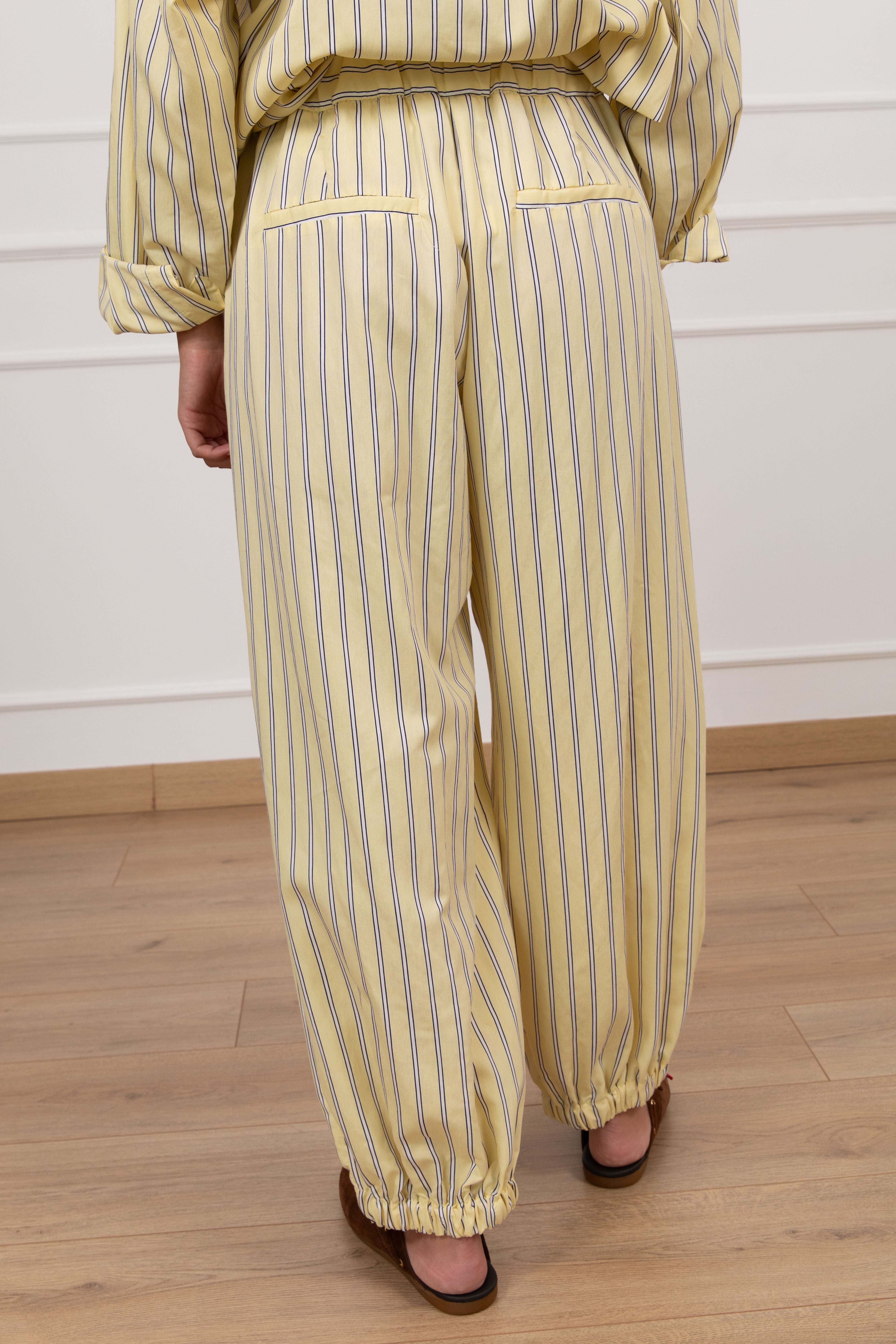 Pantalone bacchettato con elastico Motel