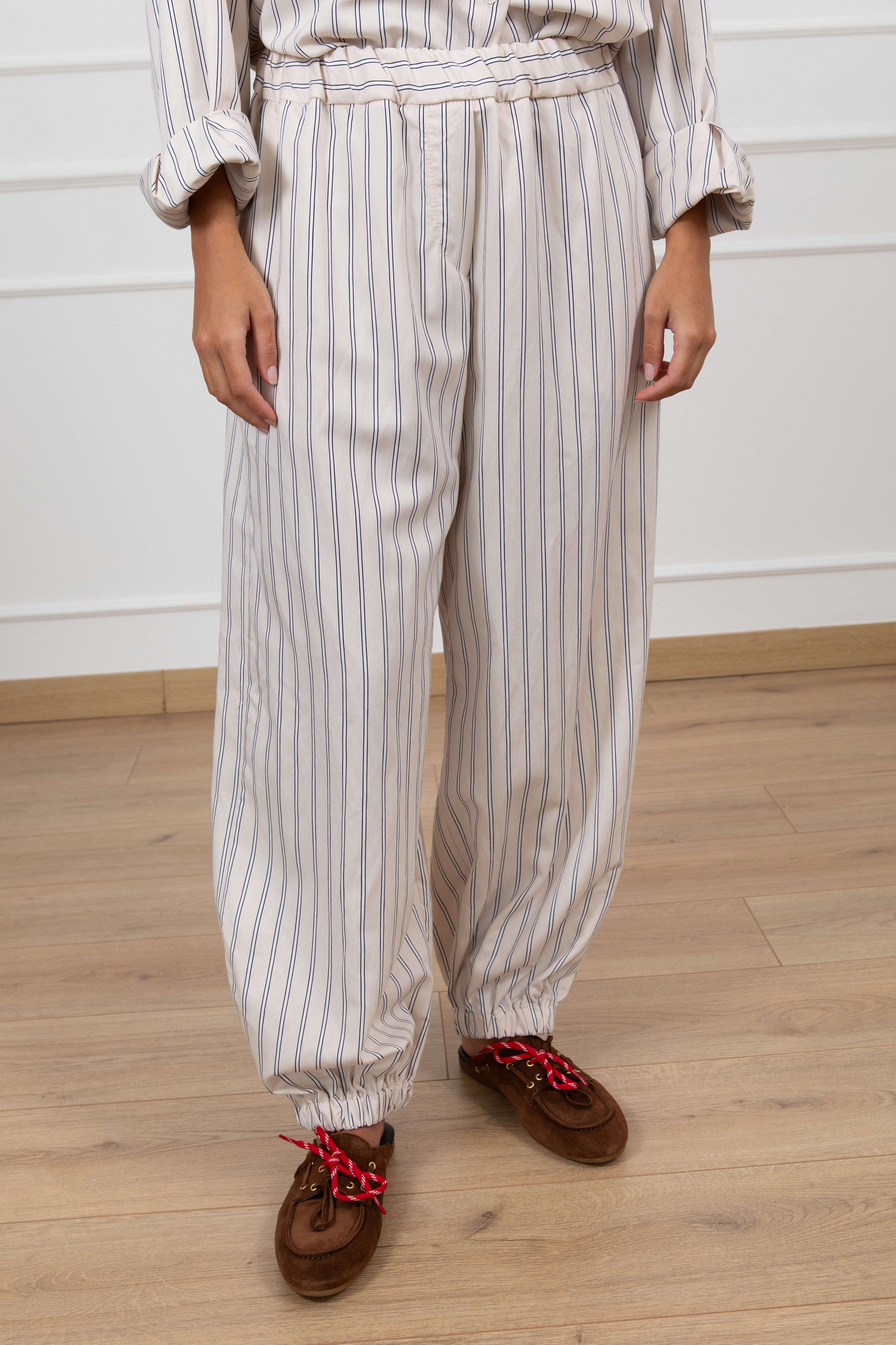 Pantalone bacchettato con elastico Motel