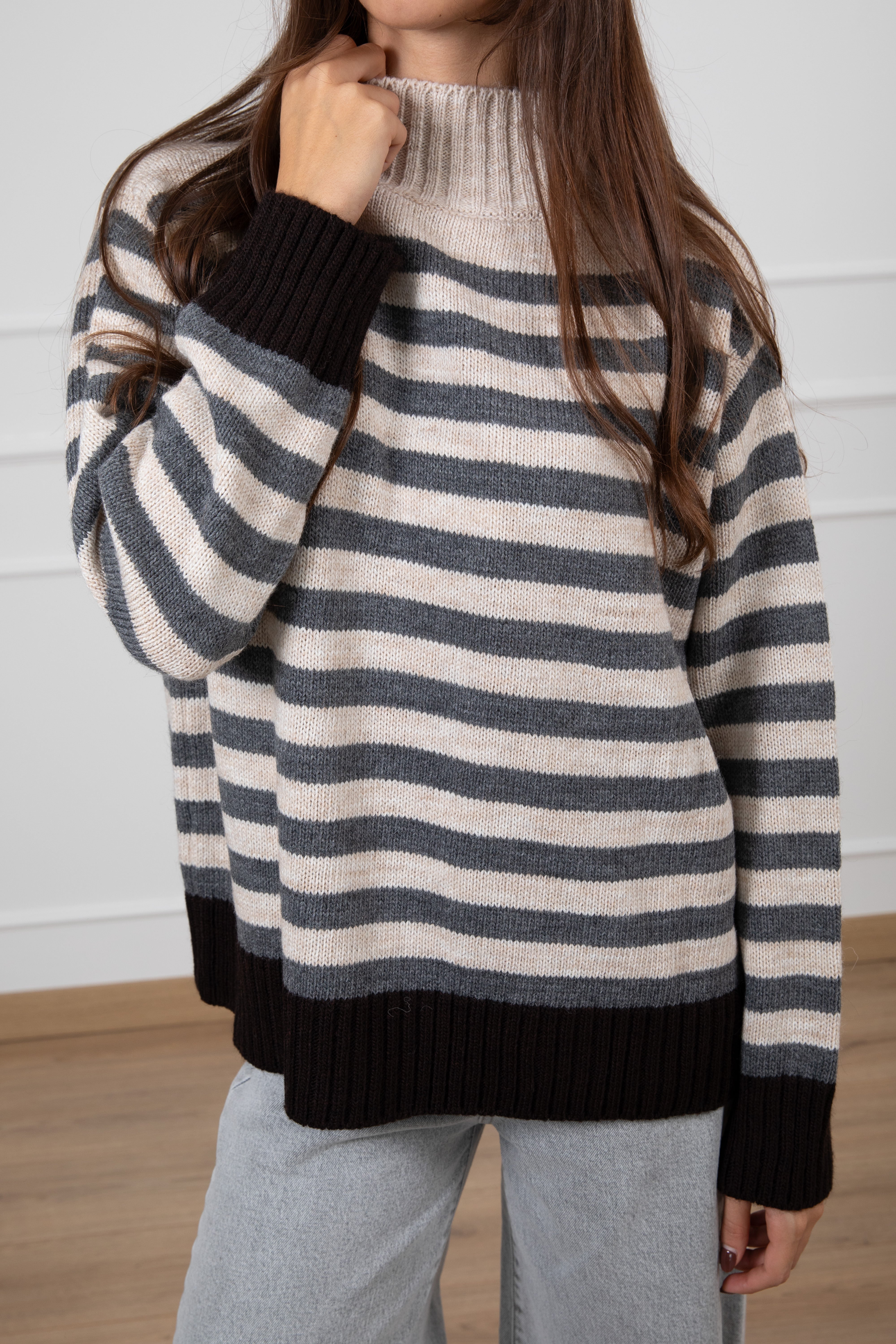 Pull a righe con fondo a contrasto Tensione IN