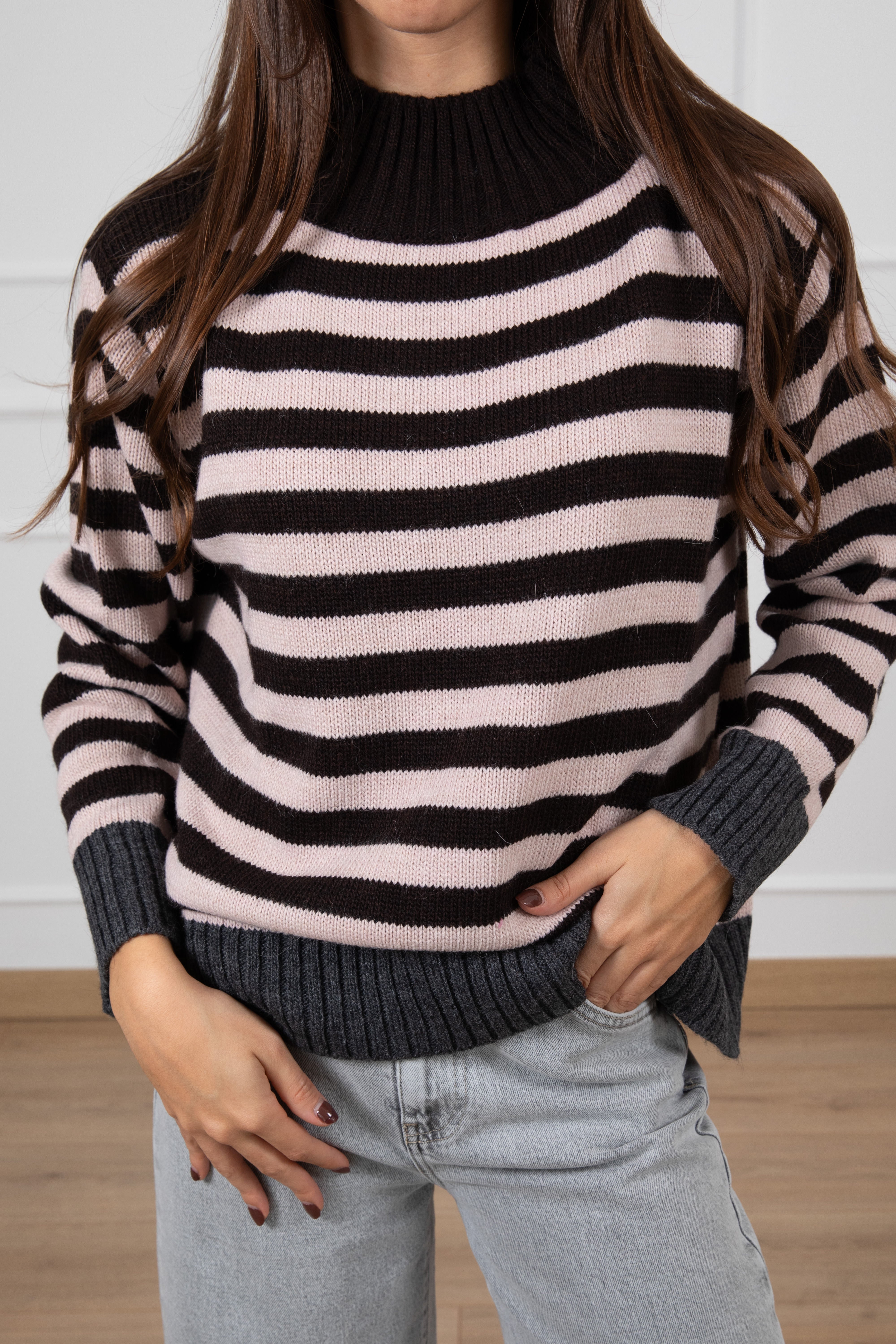 Pull a righe con fondo a contrasto Tensione IN