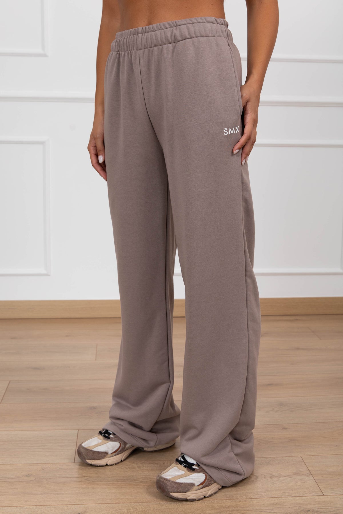 Jogger con monogram variante tortora Susy Mix Fitness