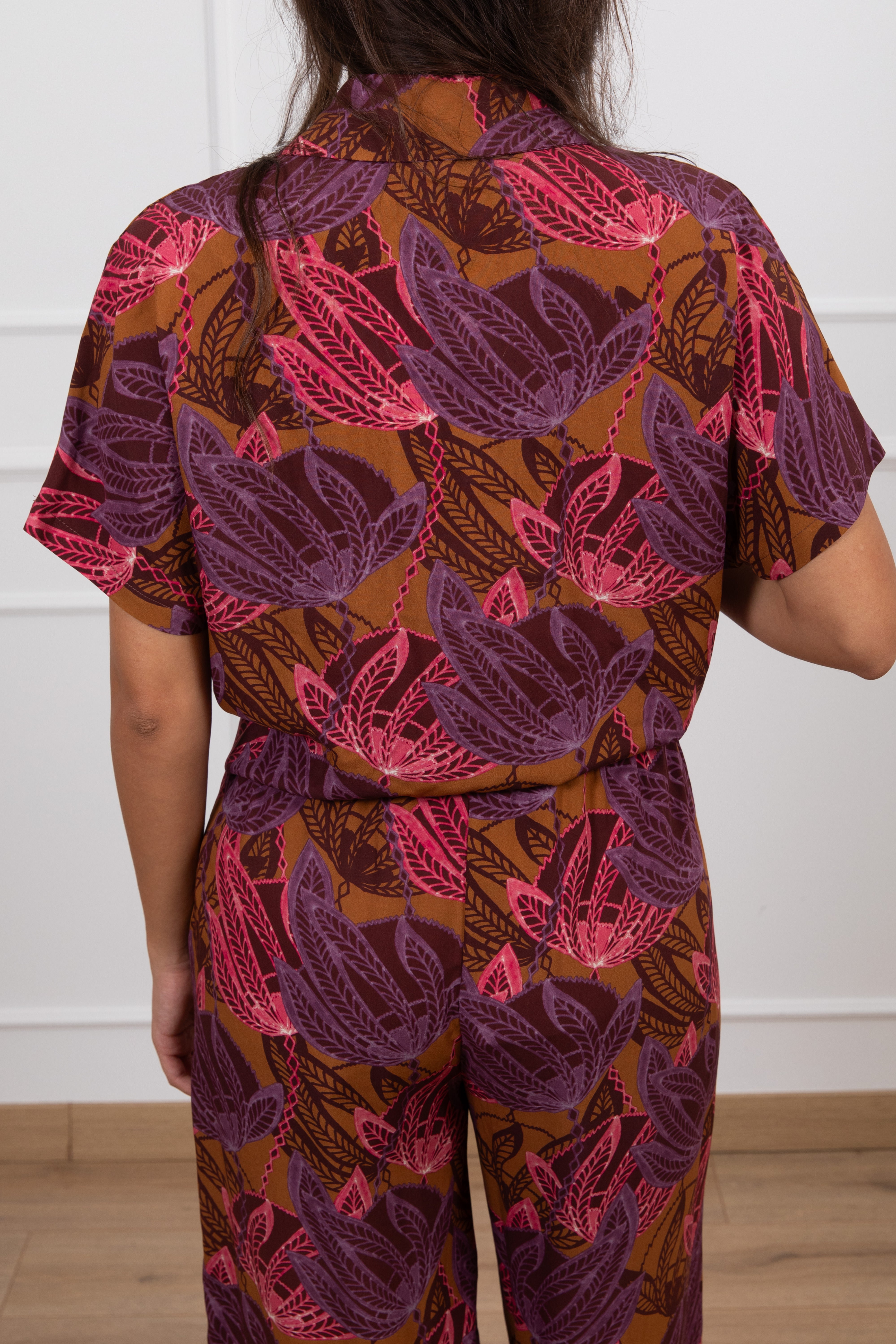 Camicia fantasia foglie con nodo Haveone