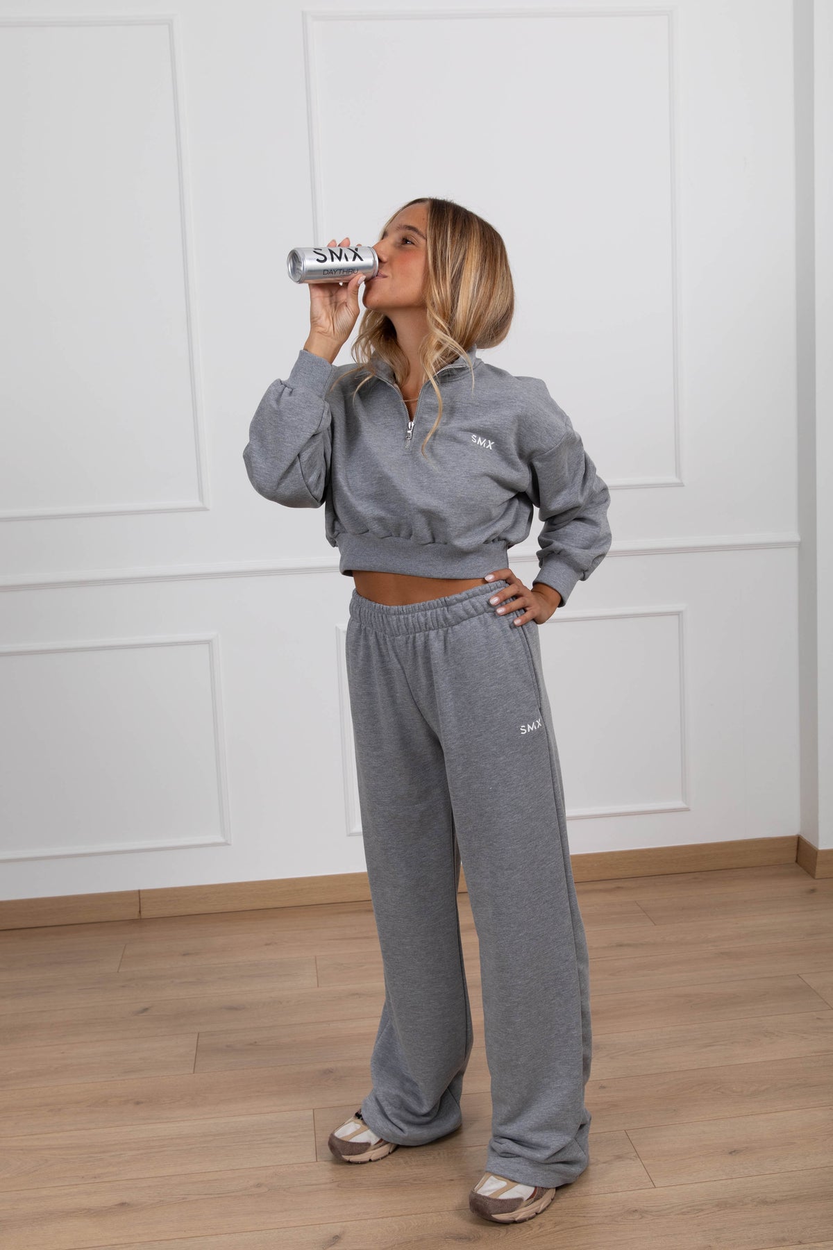 Jogger con monogram variante grigio Susy Mix Fitness