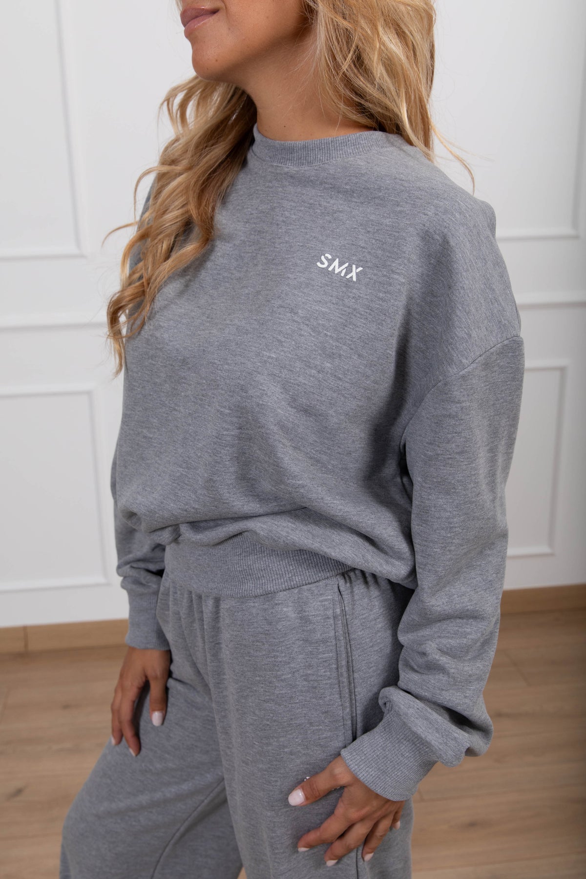 Felpa girocollo monogram variante grigio Susy Mix Fitness