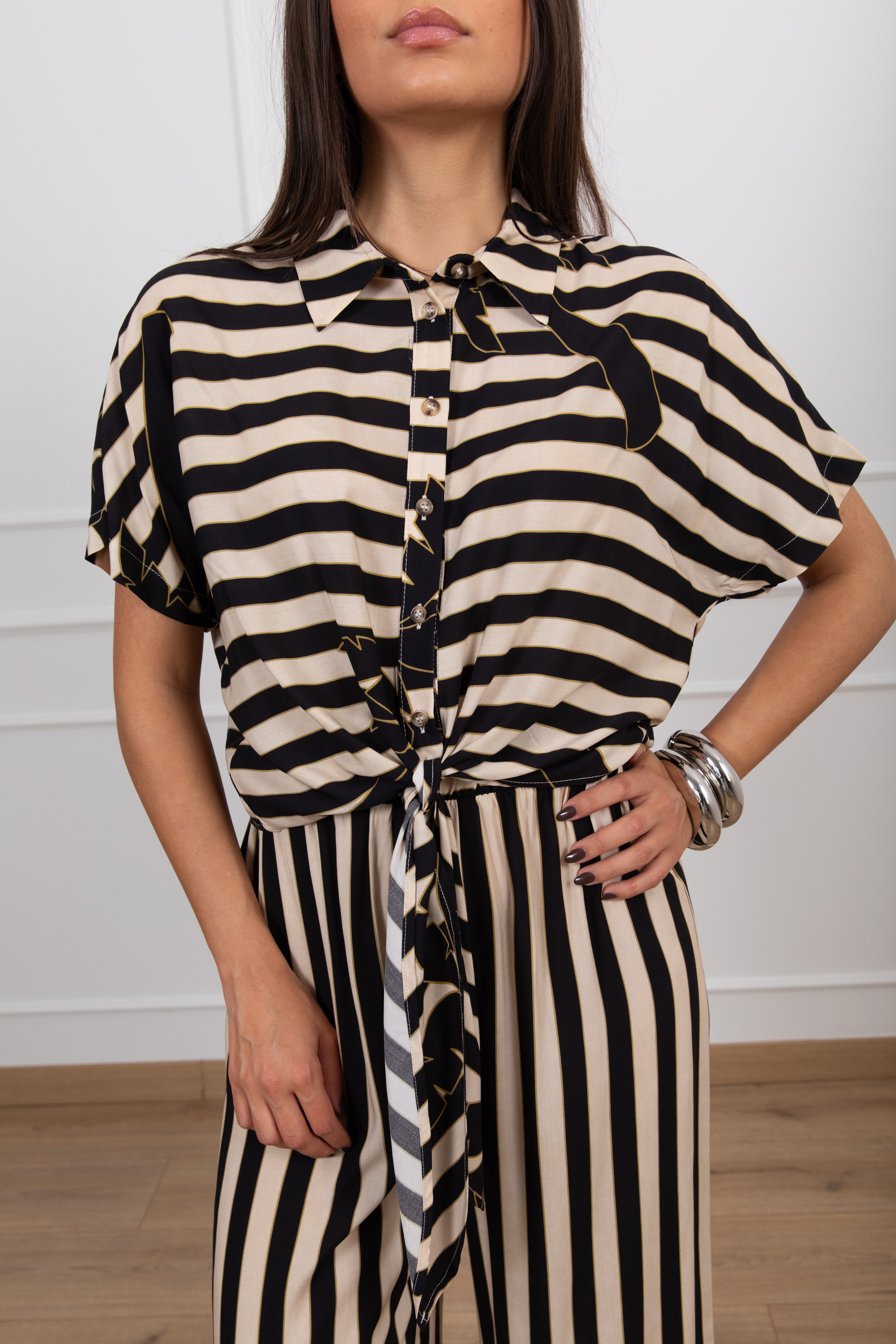 Camicia con nodo a righe fantasia palme Haveone
