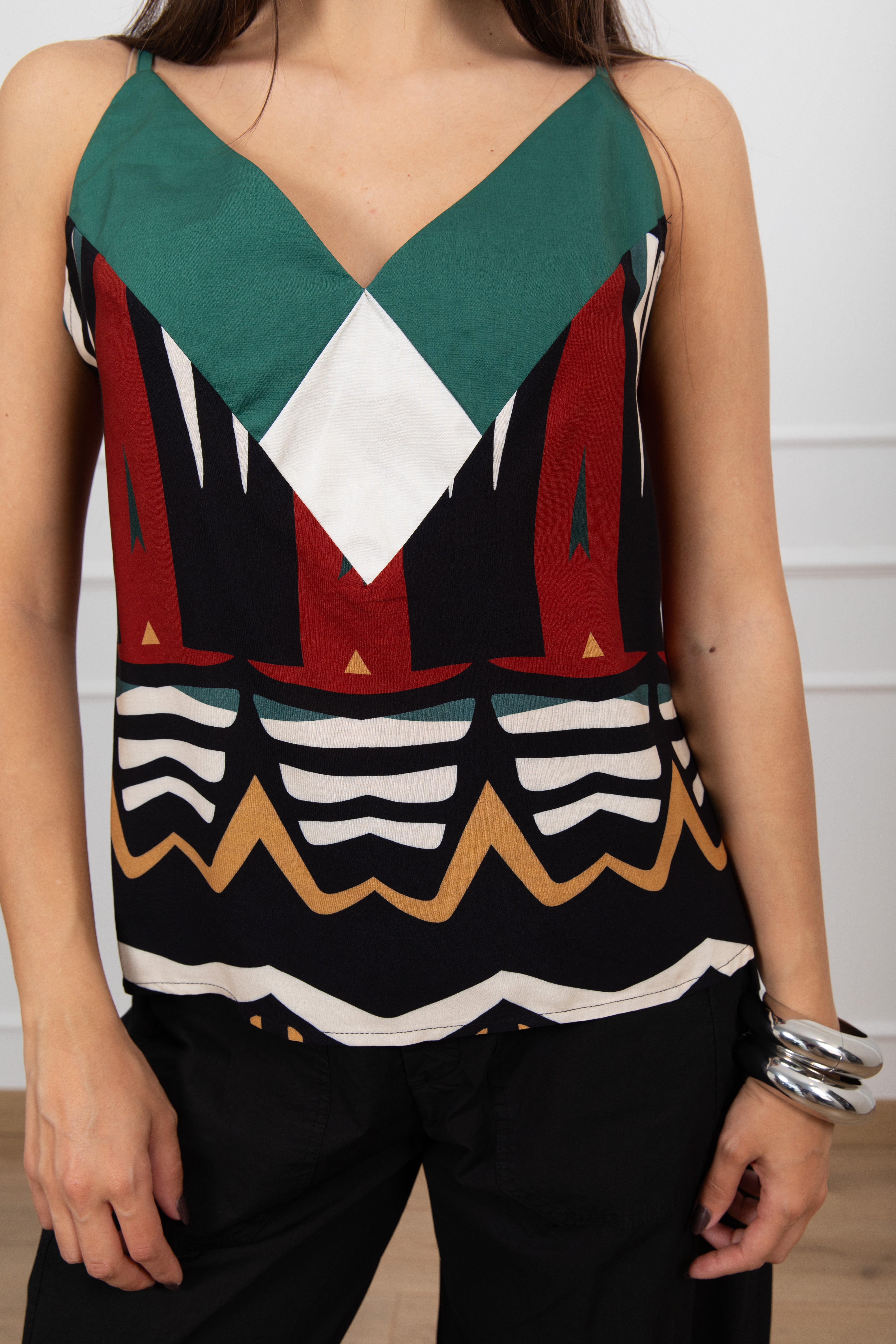 Top scollo a "V" fantasia tribale Haveone