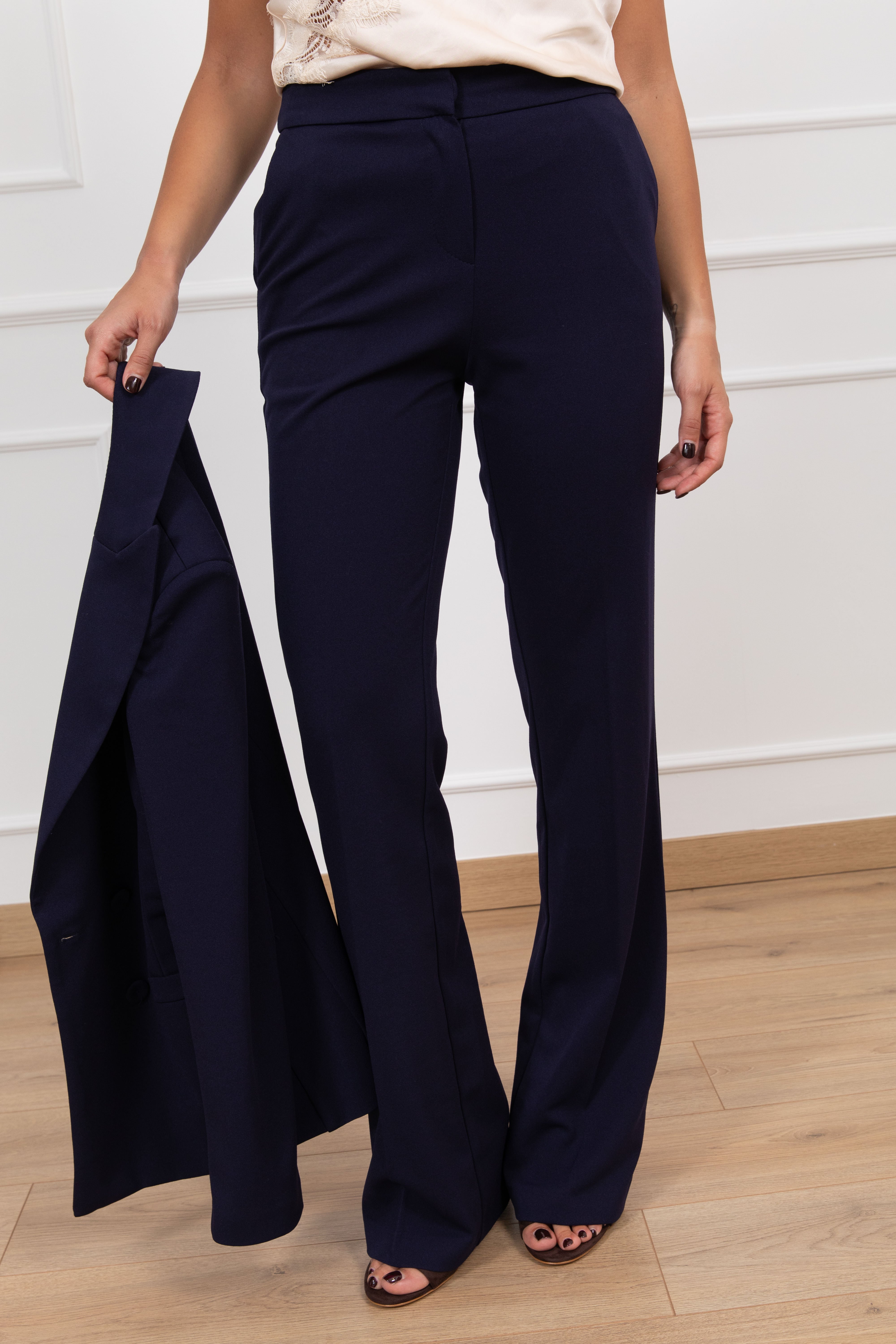 Tailleur giacca slim-fit e pantalone in crepe Tensione IN