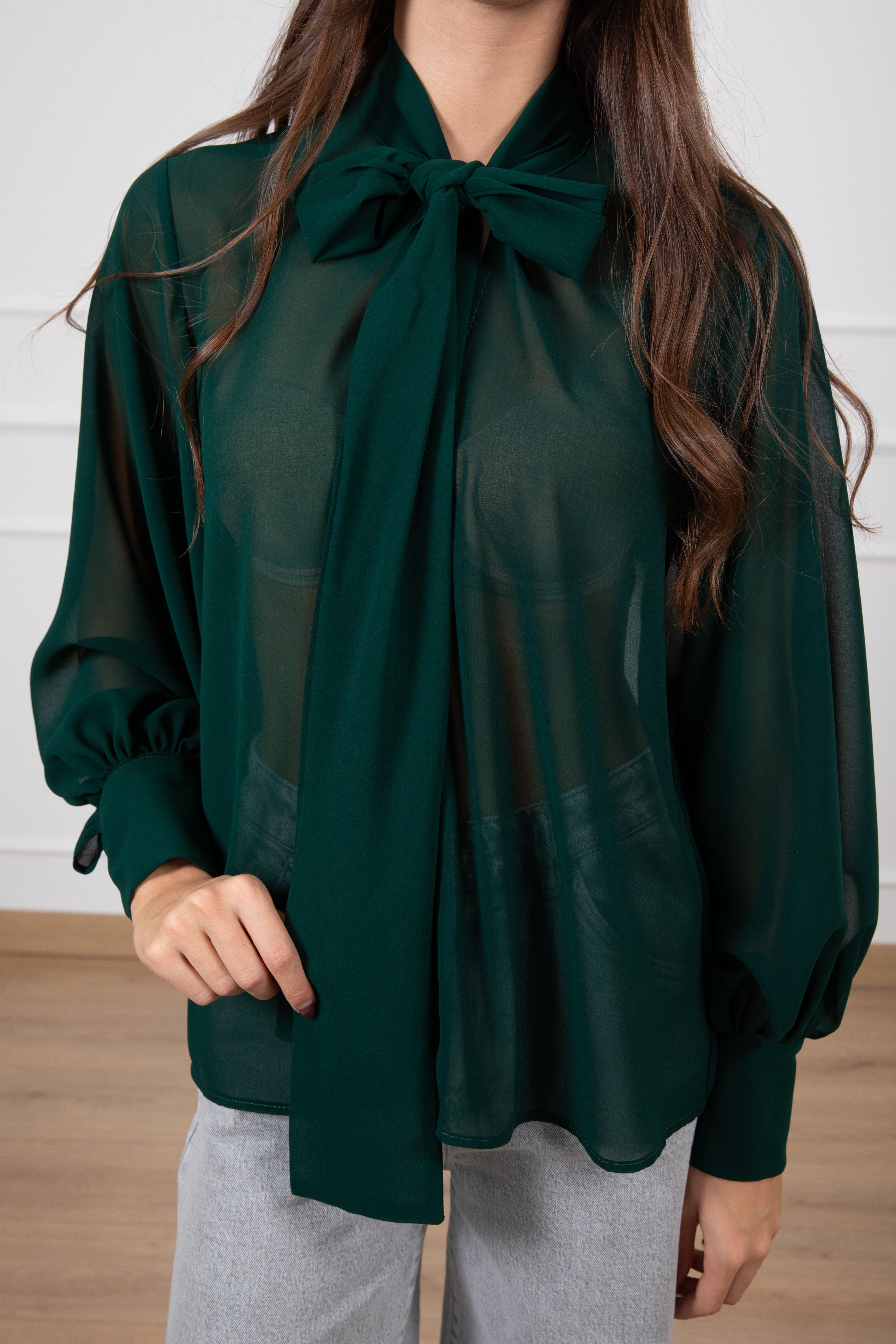 Blusa in seta con fiocco ViCOLO