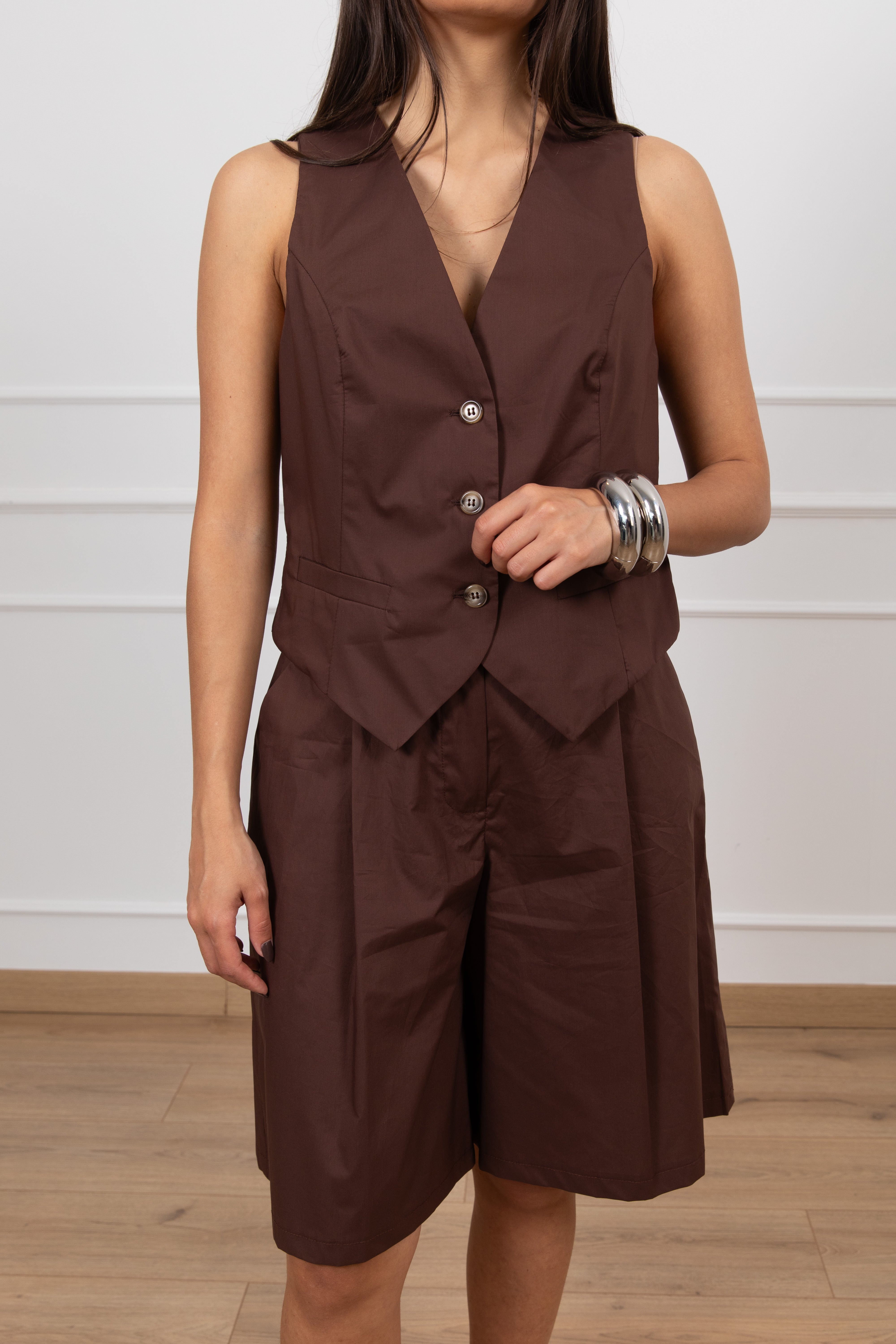 Coordinato gilet e bermuda con elastico sul retro ViCOLO