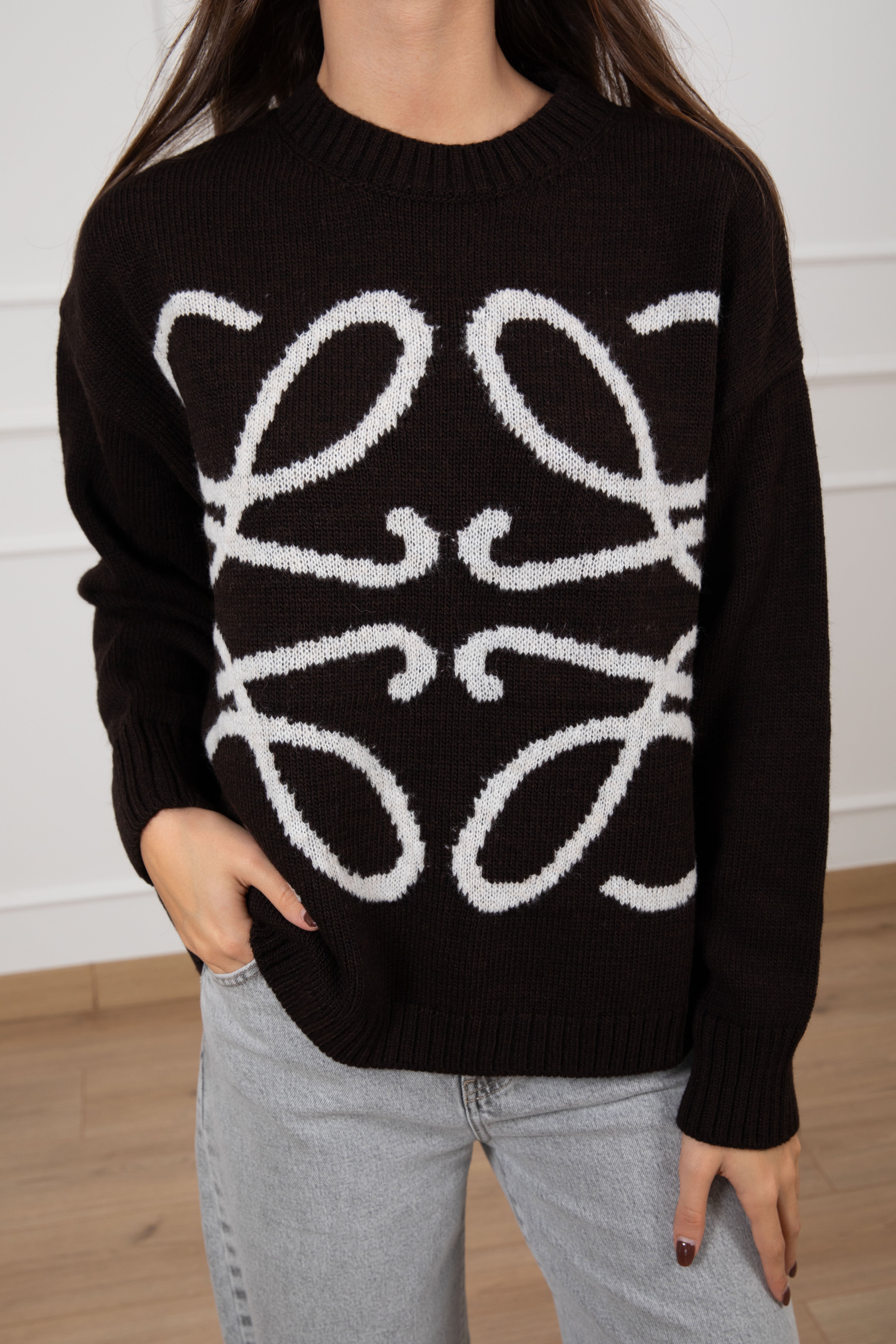 Pull con ricamo incrociato Motel