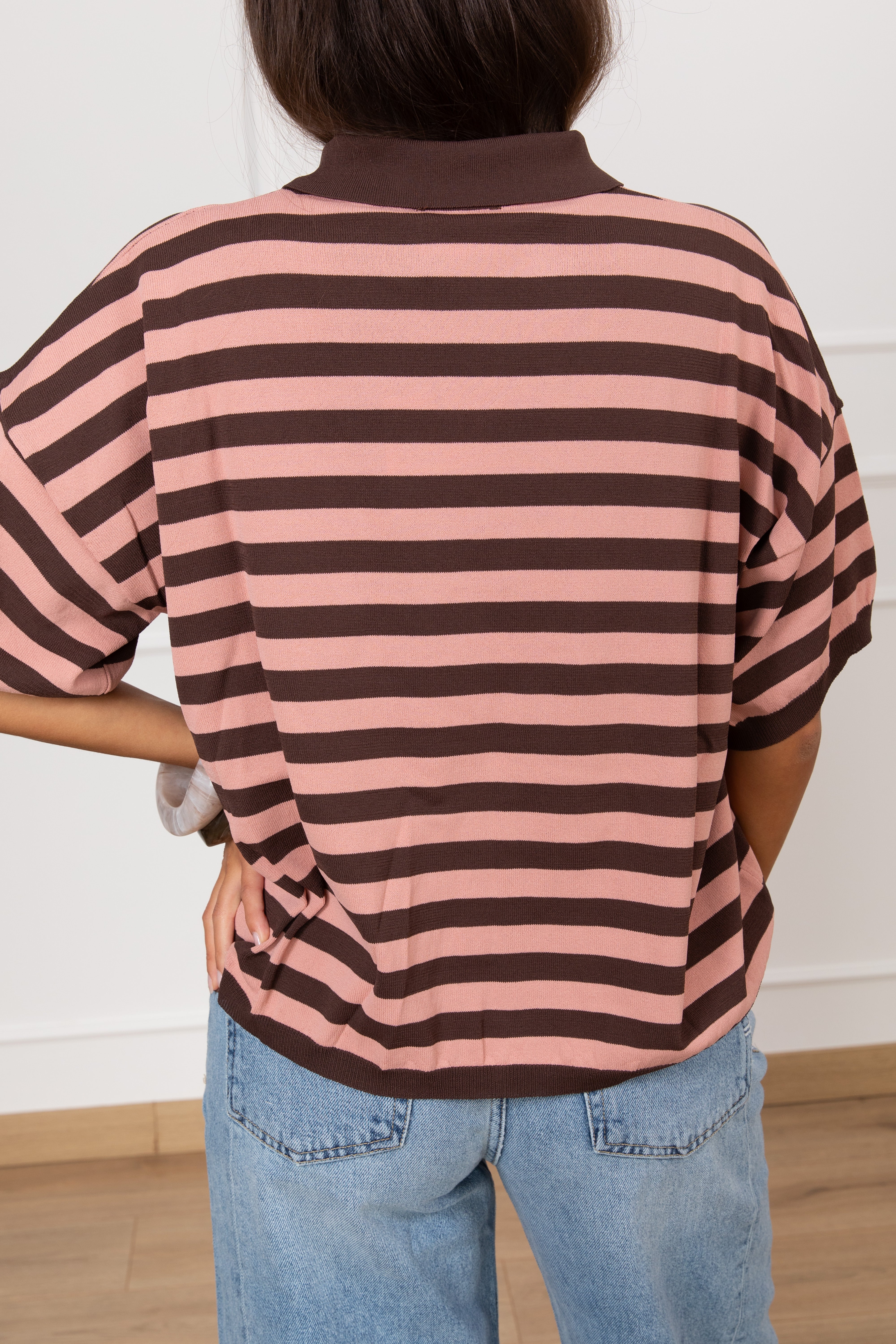 T-shirt a polo in viscosa a righe sottili ViCOLO