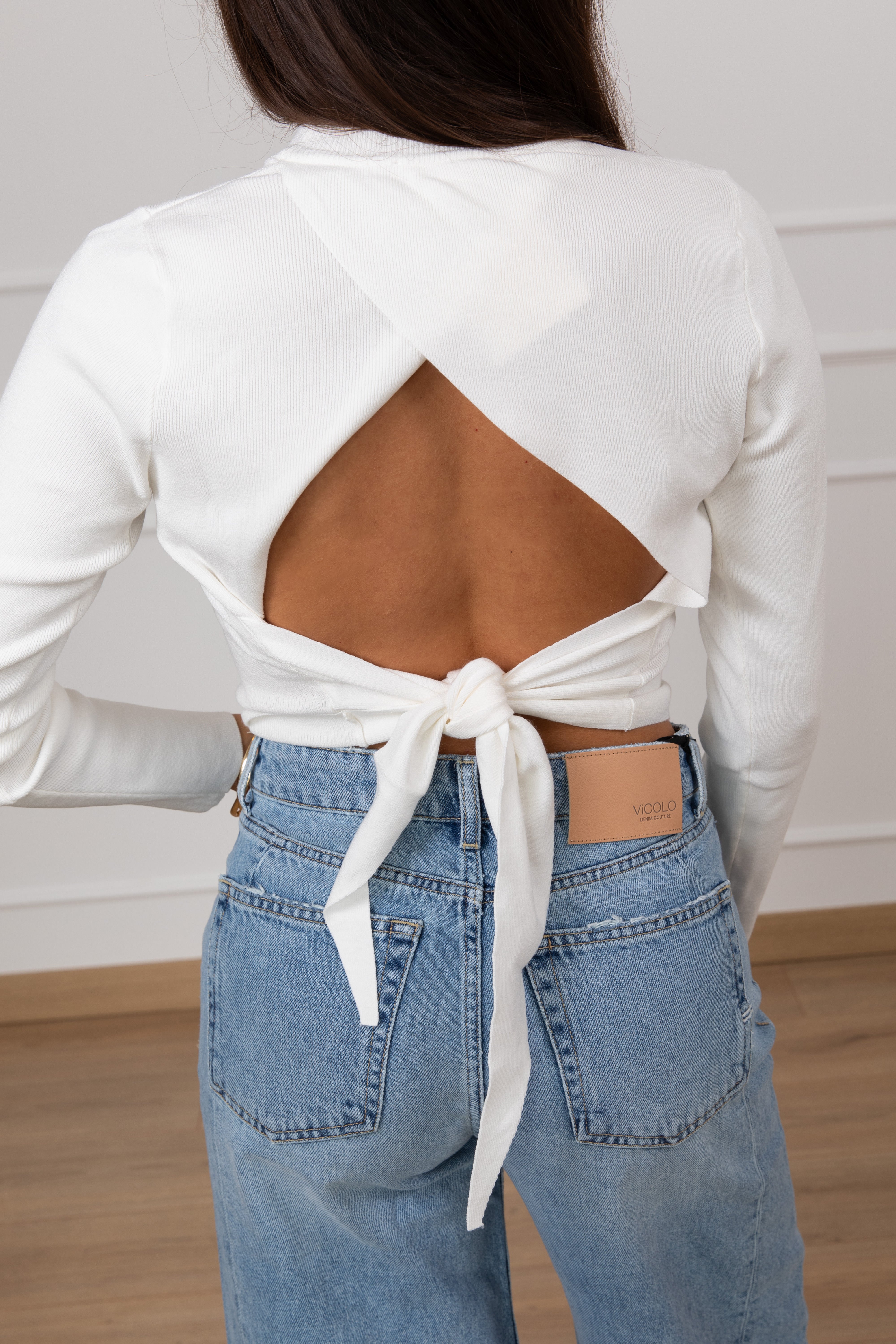 Maglia in viscosa con incrocio sul retro ViCOLO