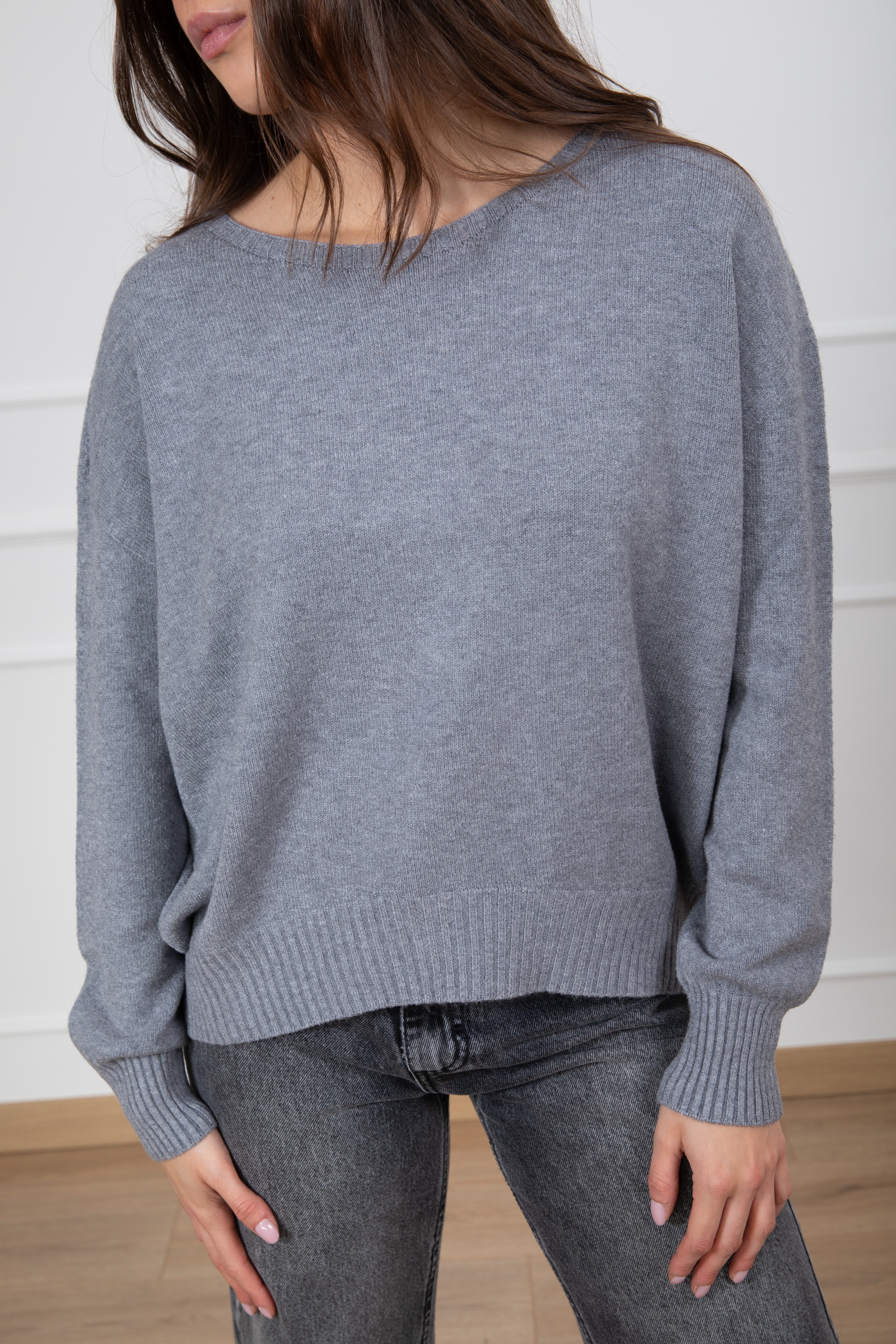 Maglia in viscosa con fondo stondato ViCOLO