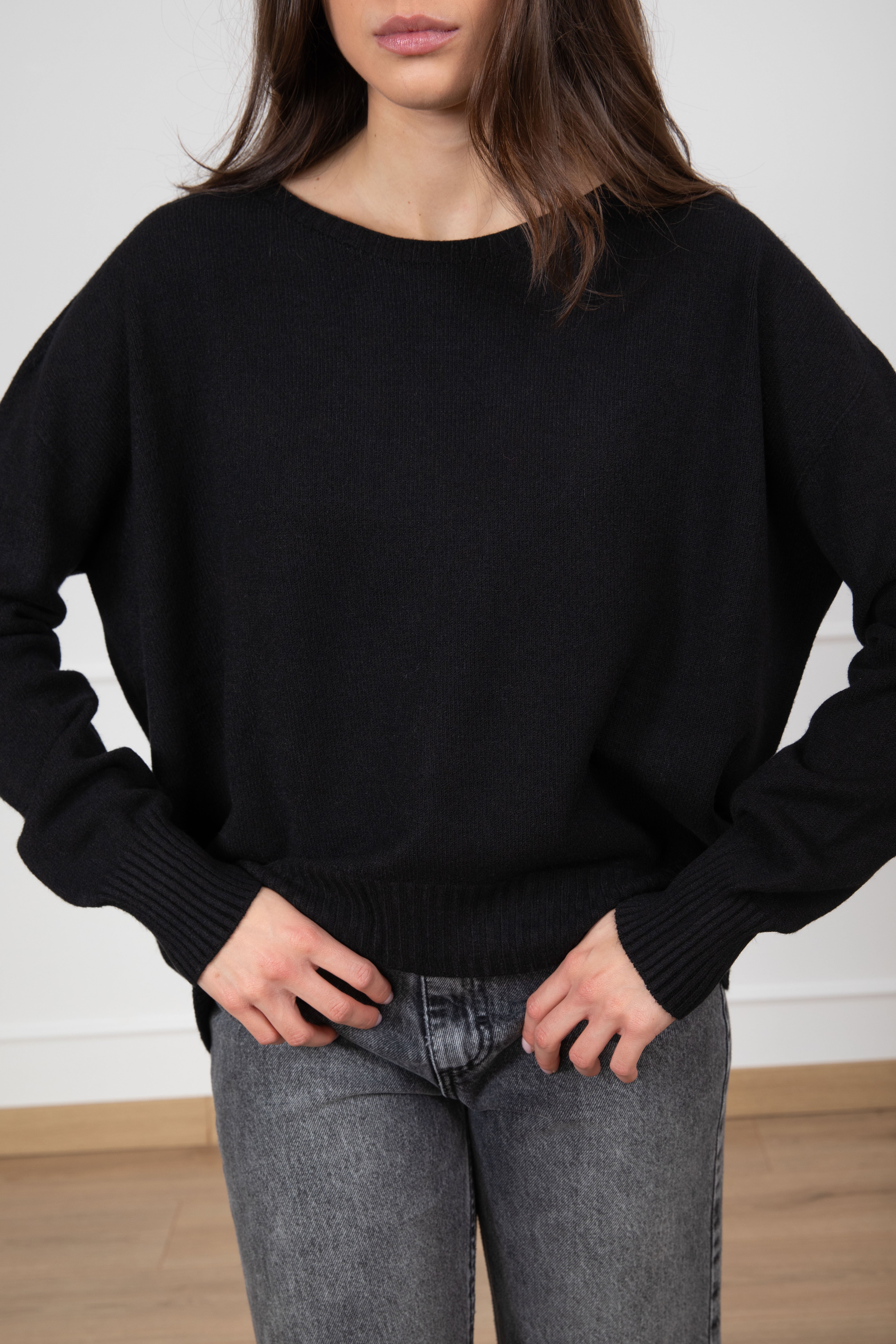 Maglia in viscosa con fondo stondato ViCOLO