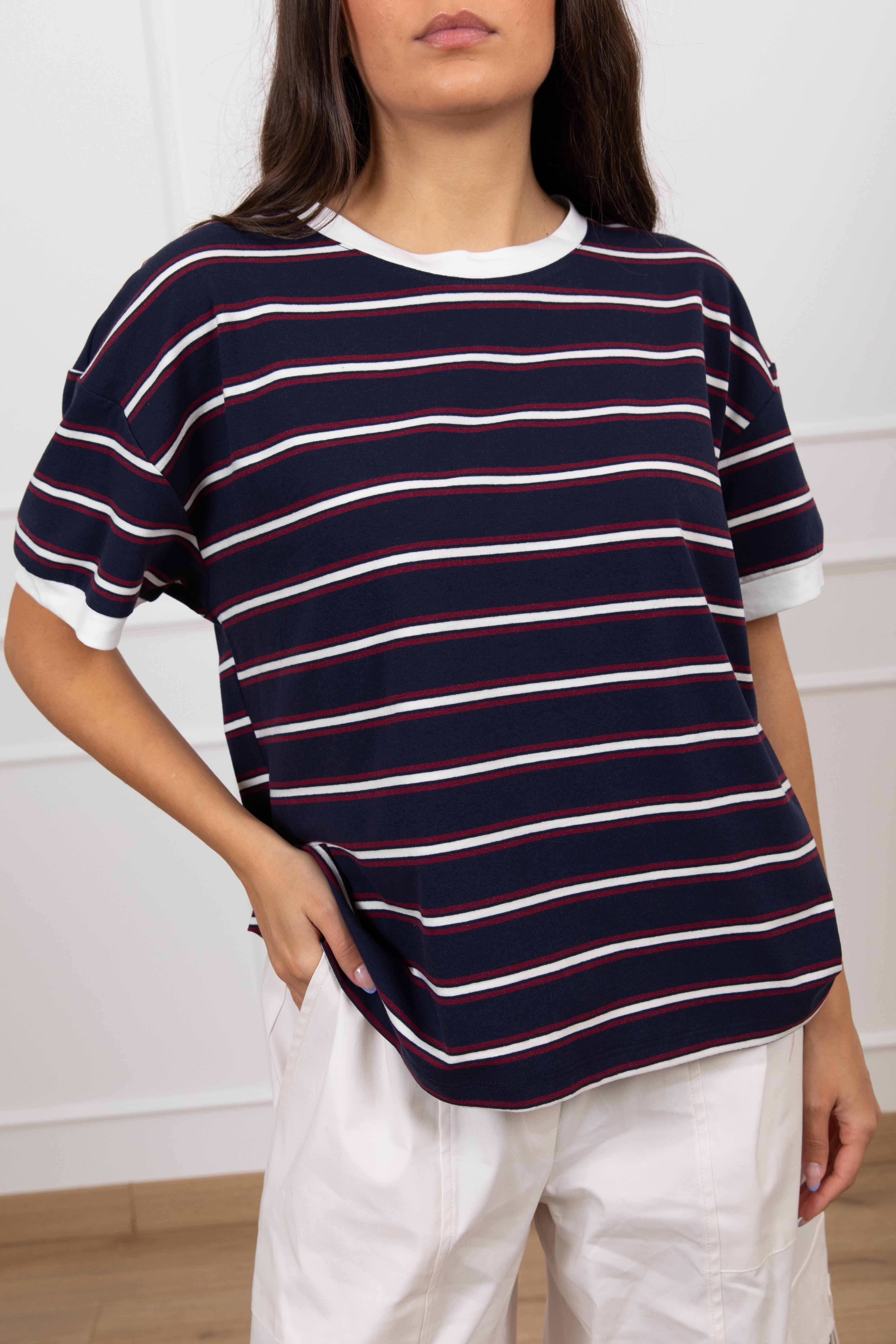 T-shirt manica corta a righe sottili Tensione IN