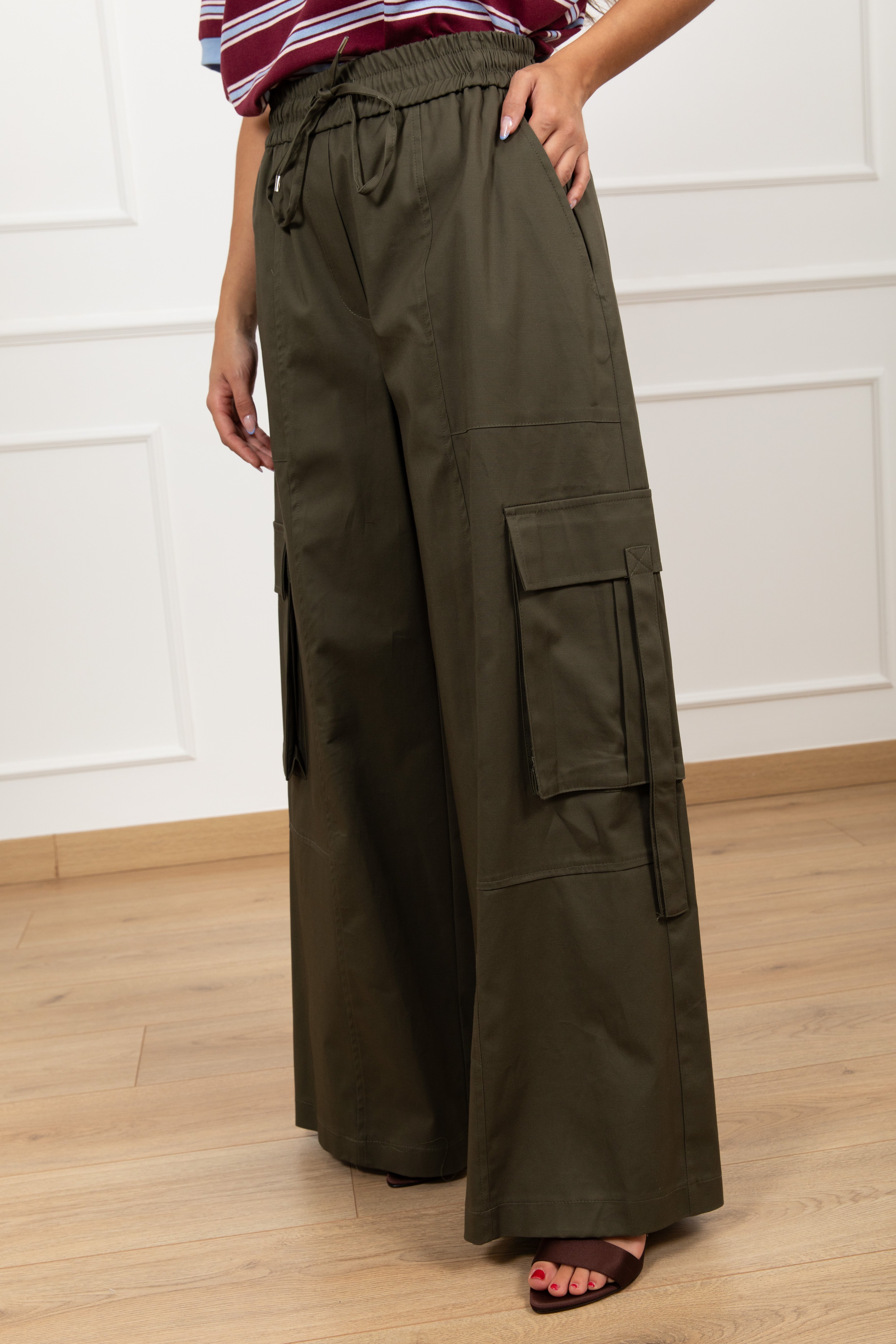 Pantalone cargo in cotone con elastico Tensione IN