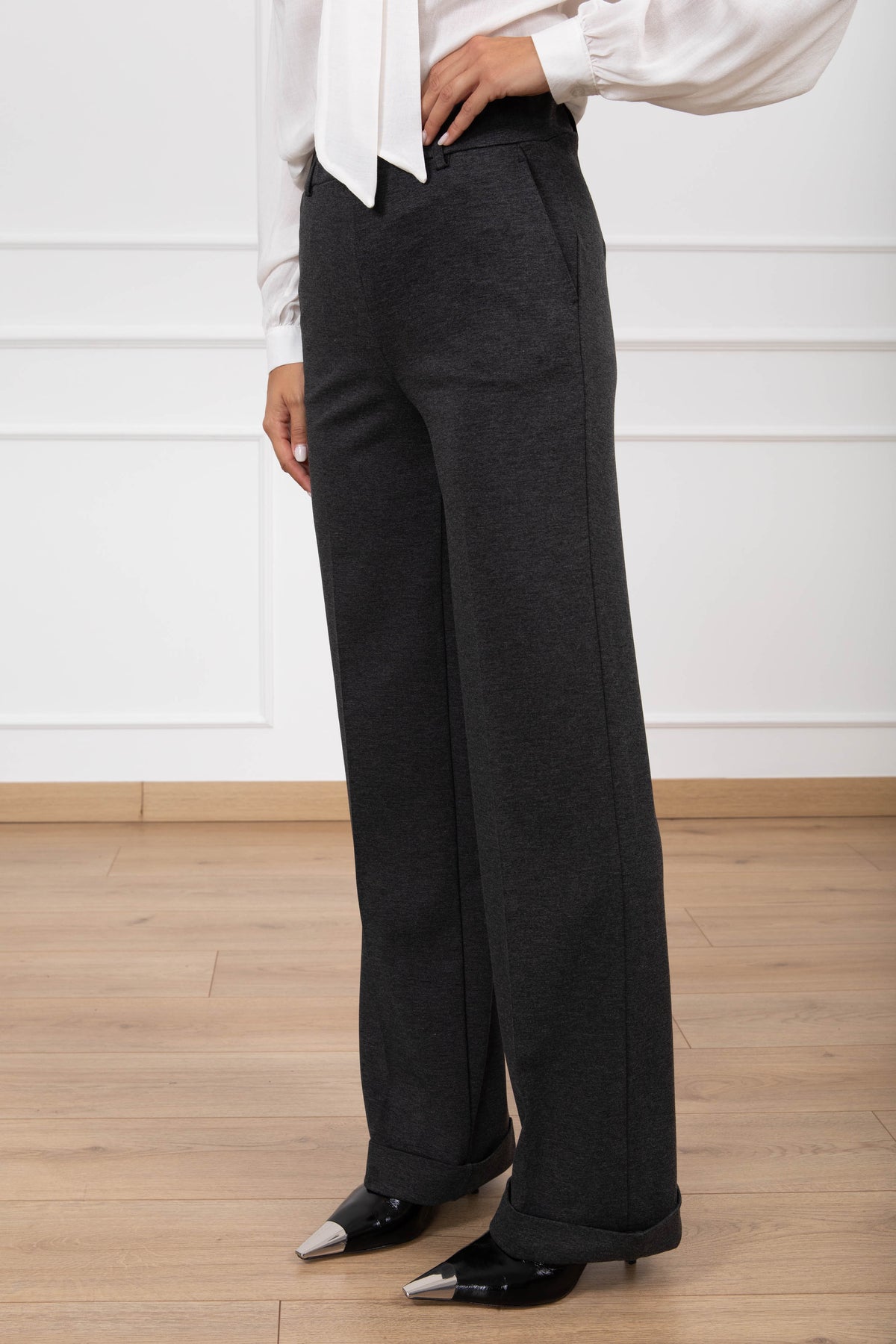 Pantalone gamba dritta in punto milano variante antracite ViCOLO