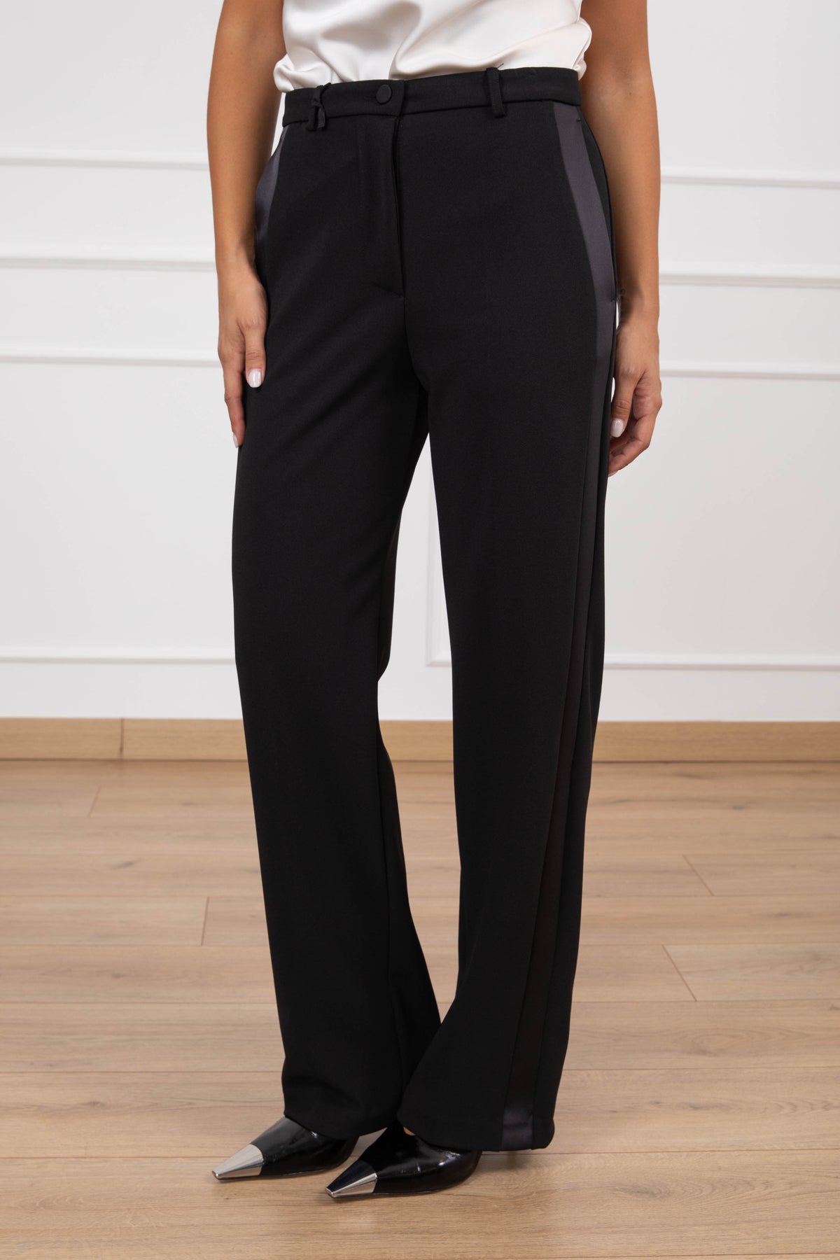 Pantalone gamba dritta con banda in raso variante nero ViCOLO