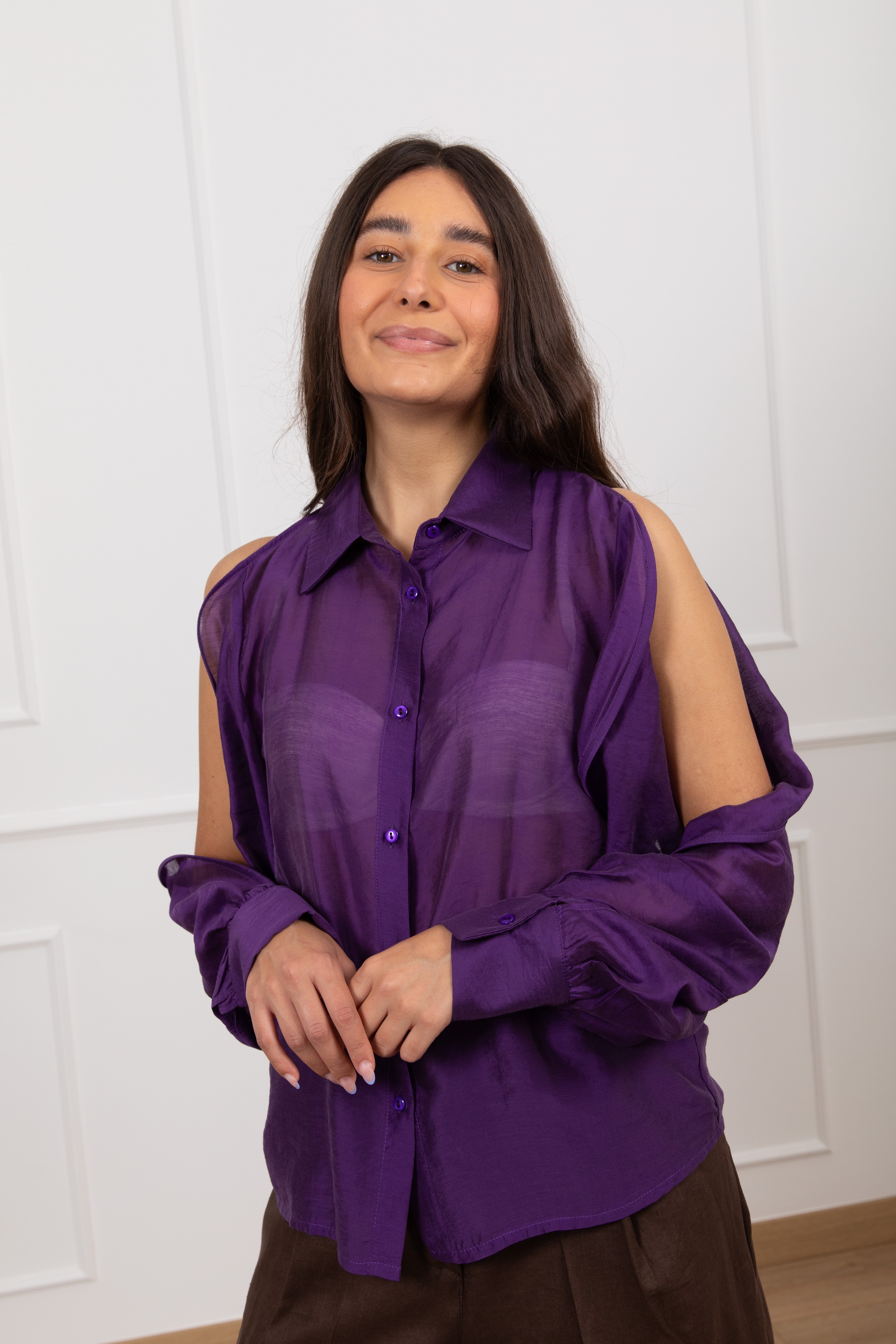 Camicia in lyocell con maxi cut-out ViCOLO