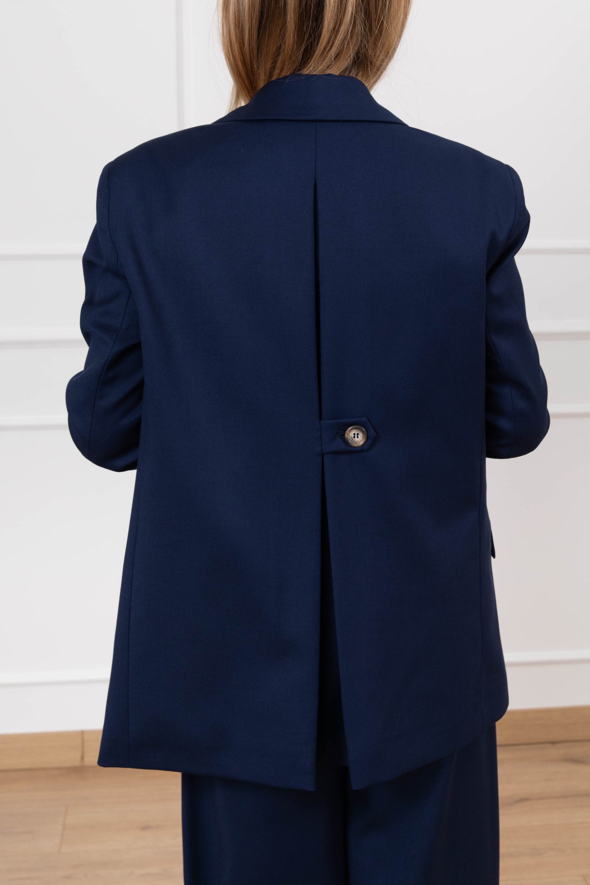 Giacca con bottone sul retro variante blu Haveone
