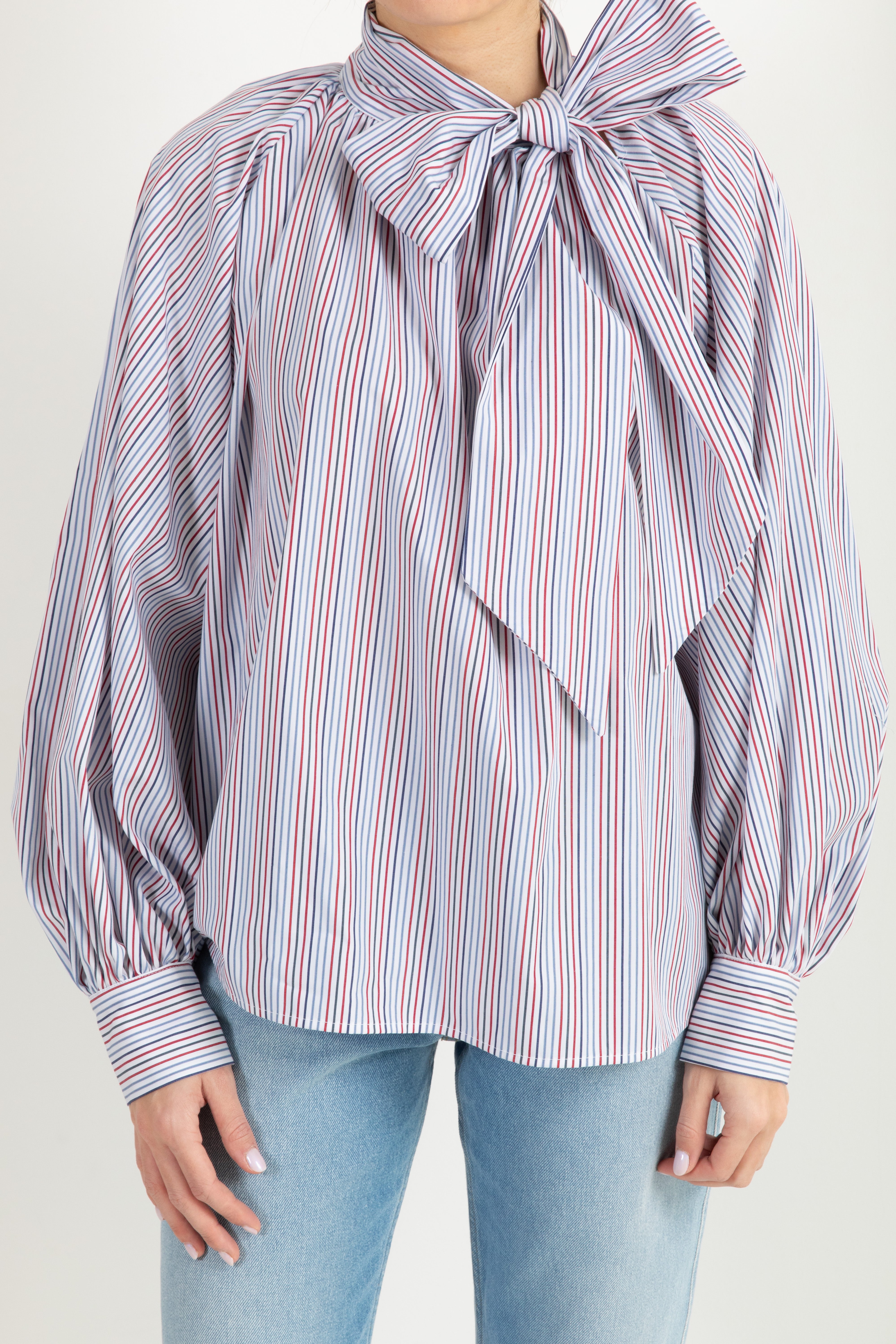 Blusa bacchettata con fiocco ViCOLO