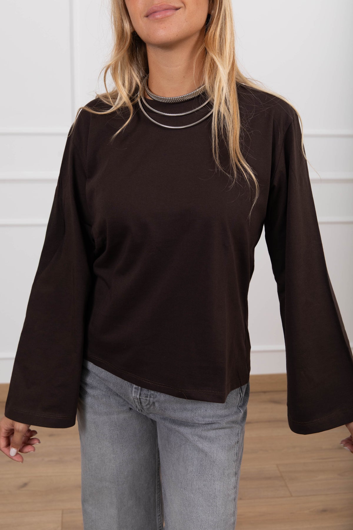 T-shirt manica svasata variante moro Susy Mix