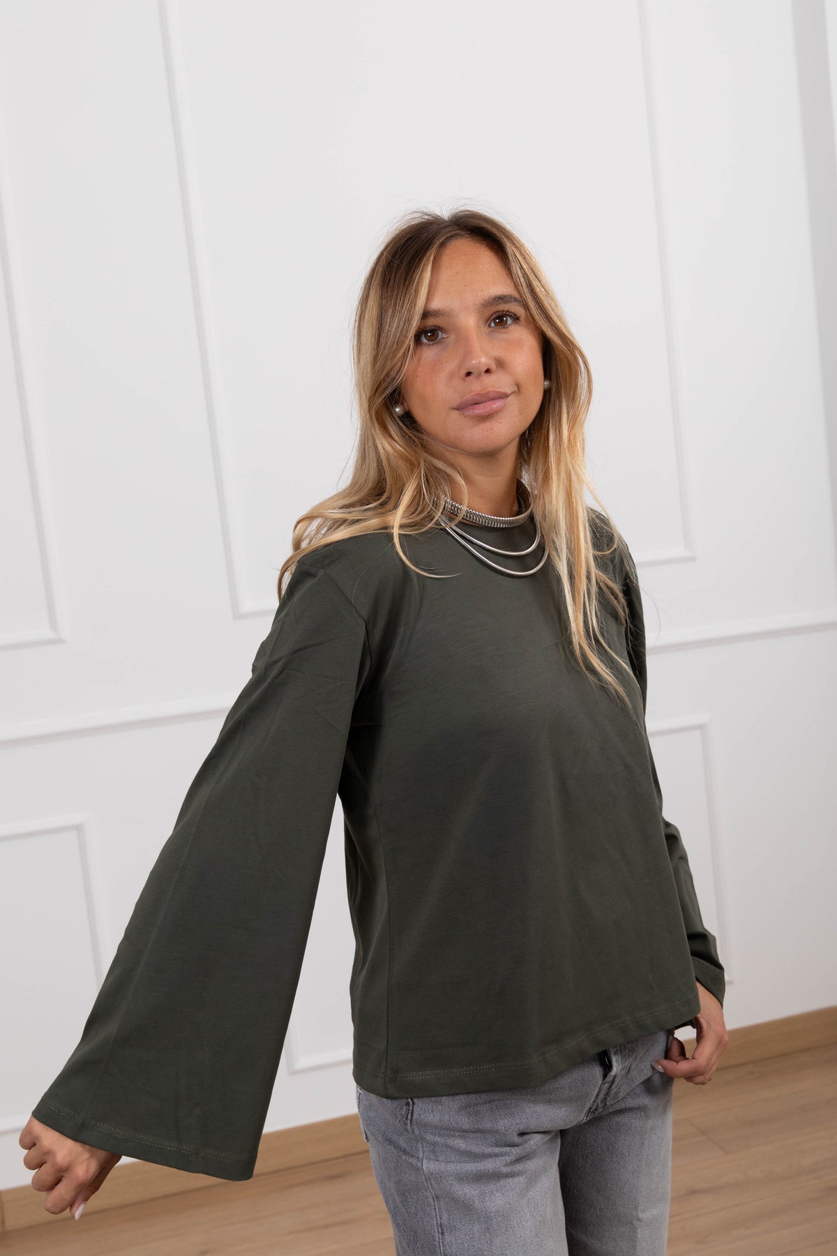 T-shirt manica svasata variante militare Susy Mix