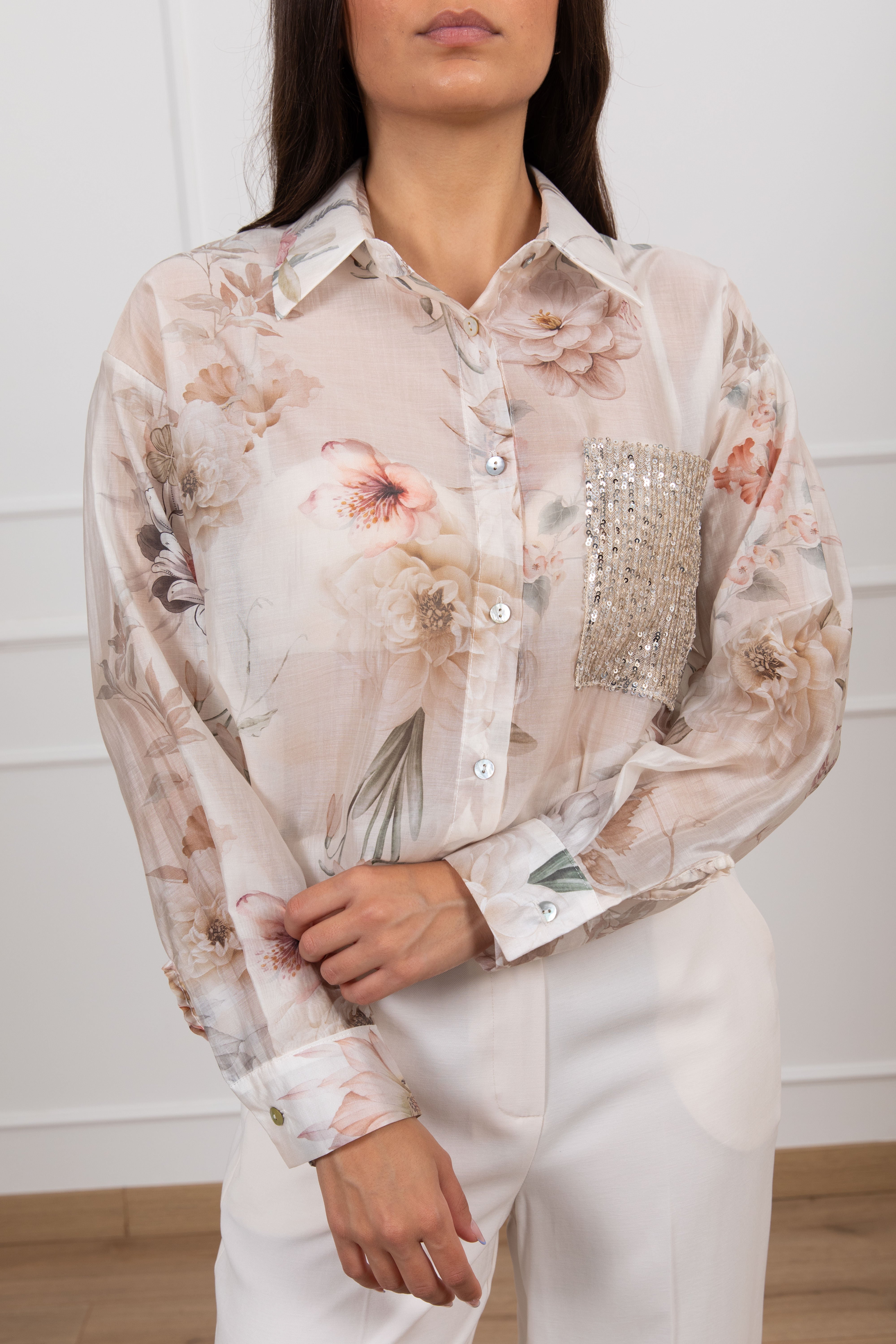 Camicia in lyocell fantasia flowers con tasca paillettes Susy Mix