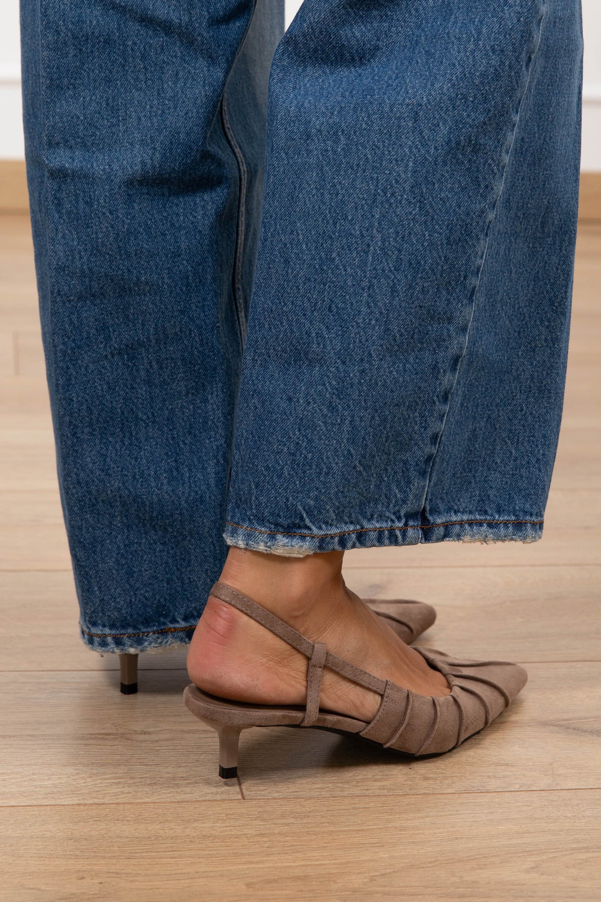Sling back in eco-camoscio variante tortora Susy Mix