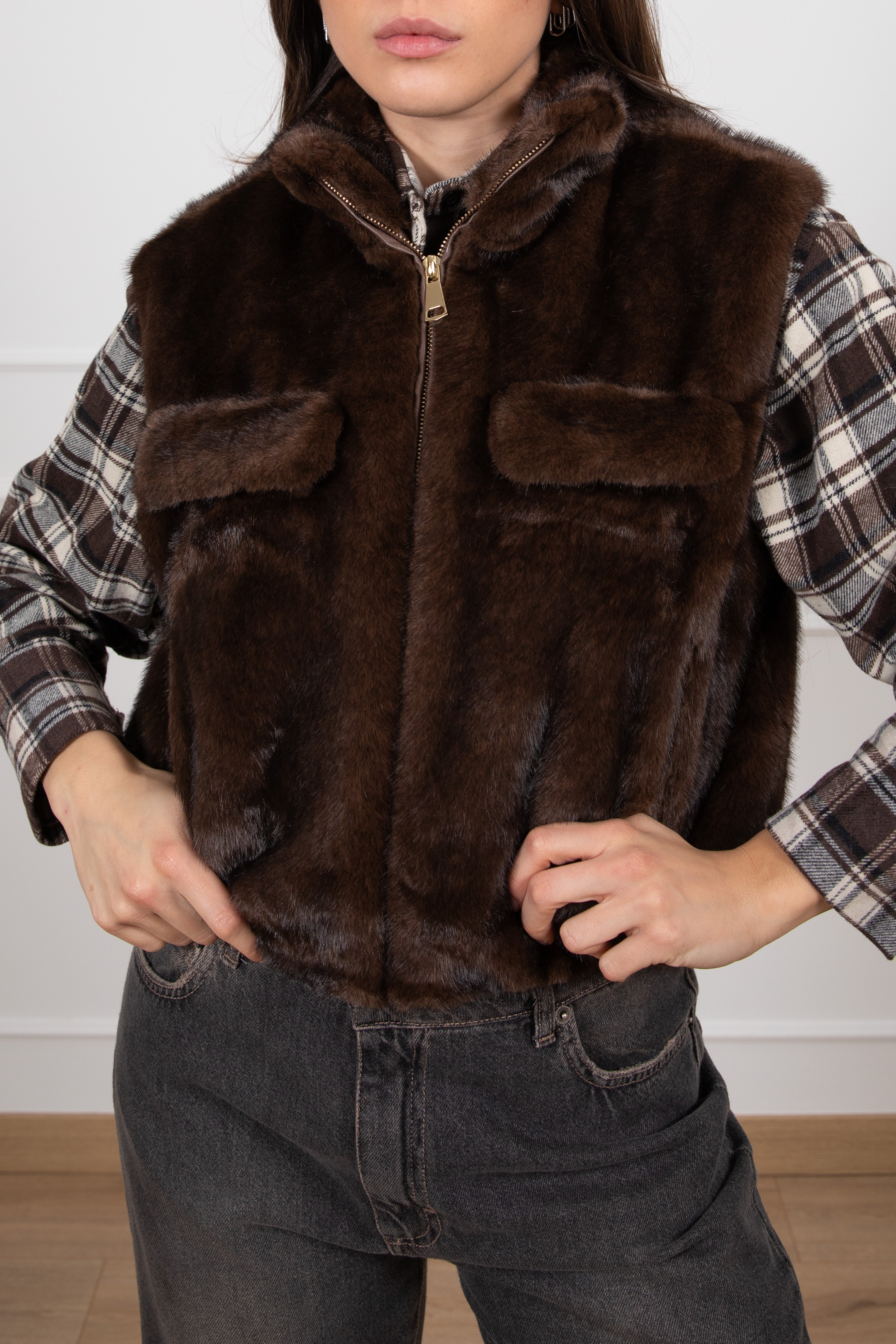 Gilet in eco-pelliccia con tasca a patta Susy Mix