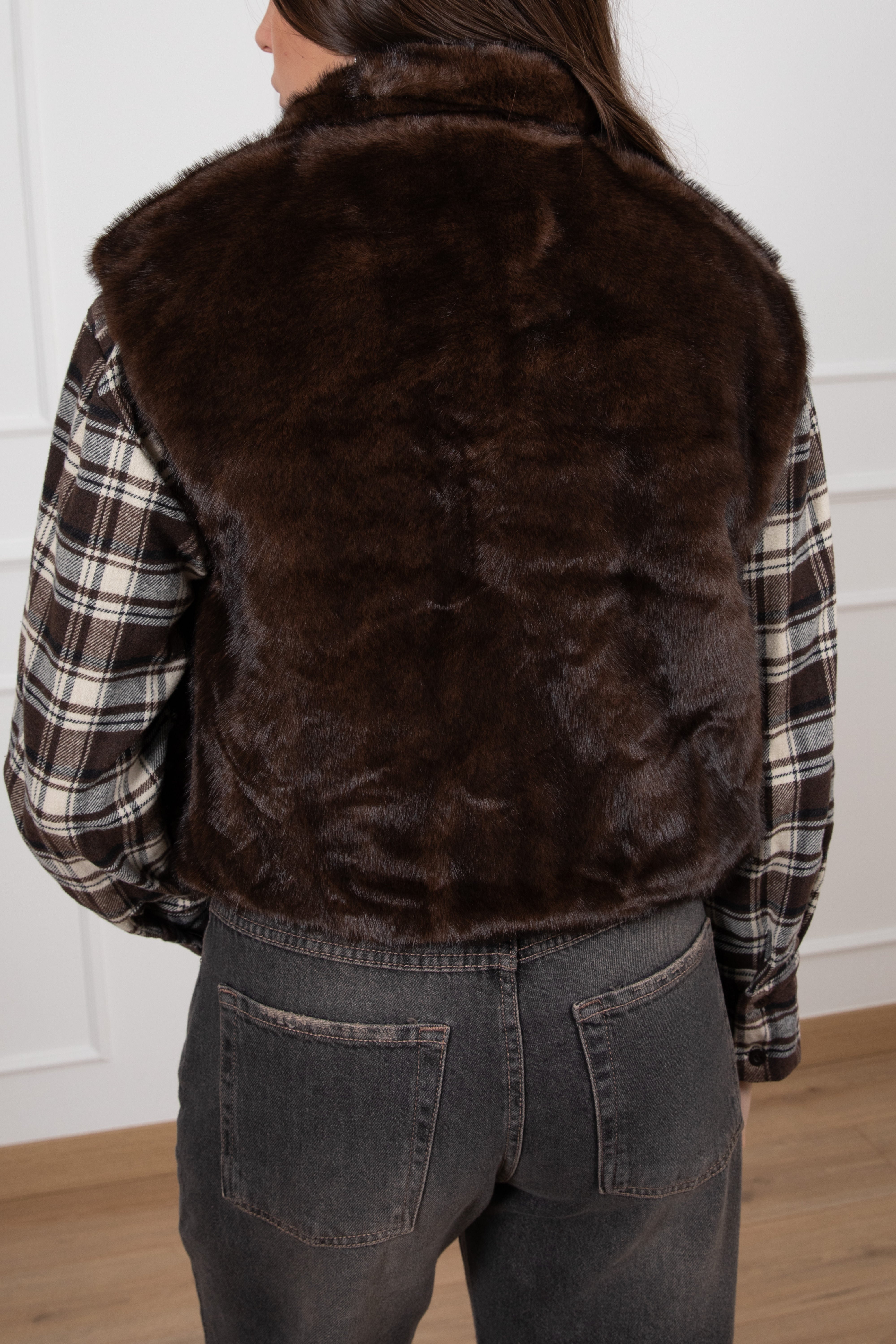 Gilet in eco-pelliccia con tasca a patta Susy Mix