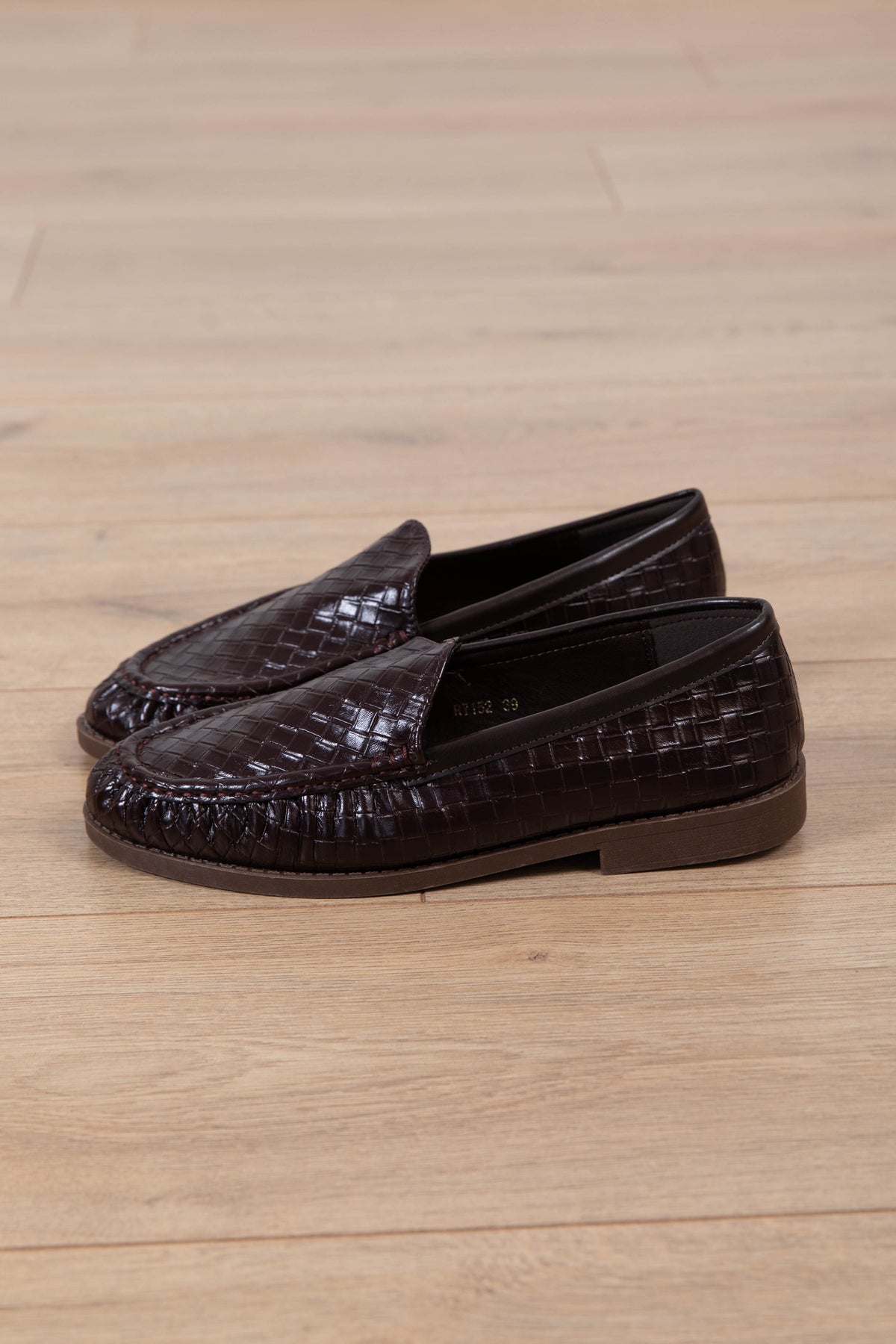 Mocassino in eco-pelle intrecciata variante moro Susy Mix