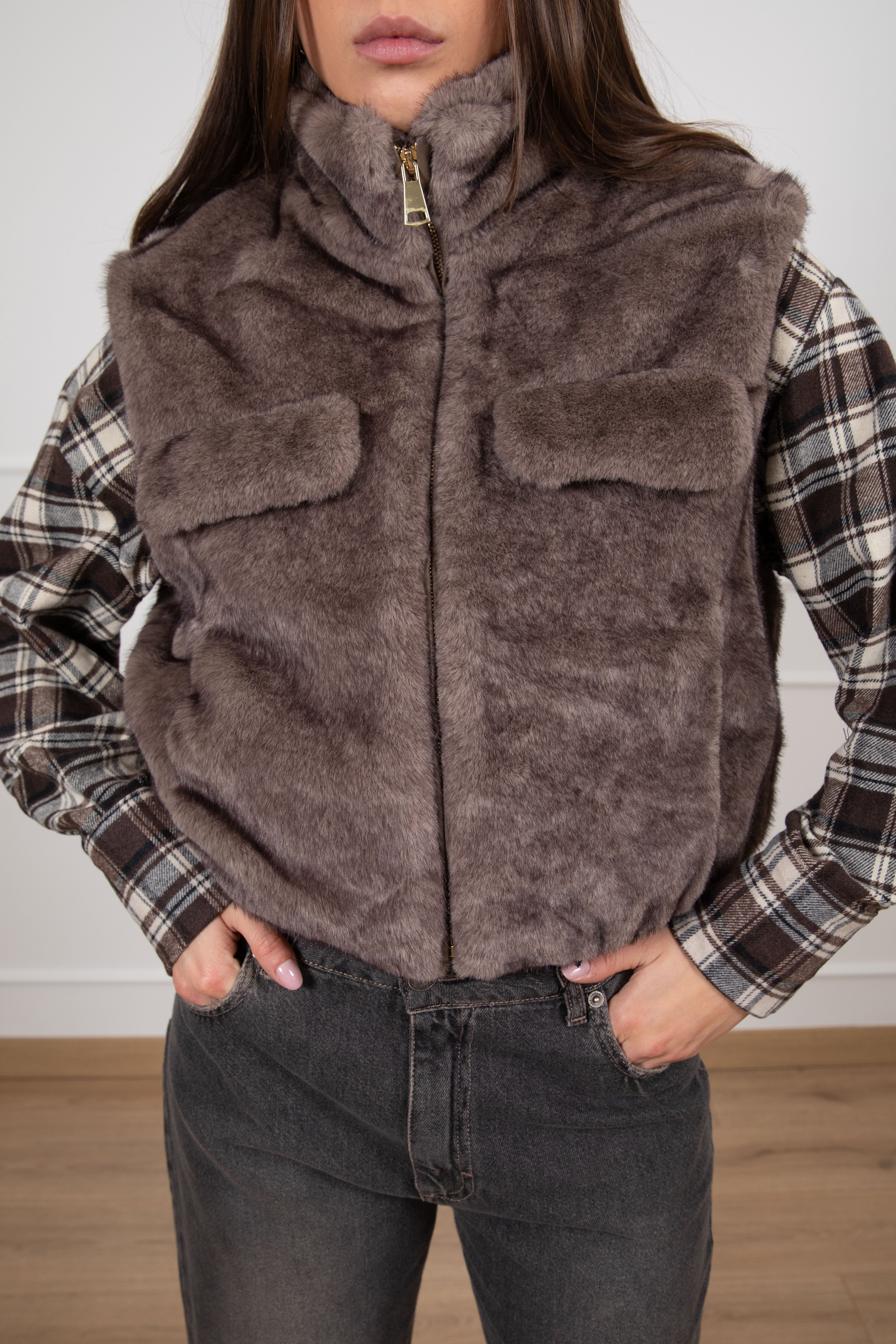 Gilet in eco-pelliccia con tasca a patta Susy Mix