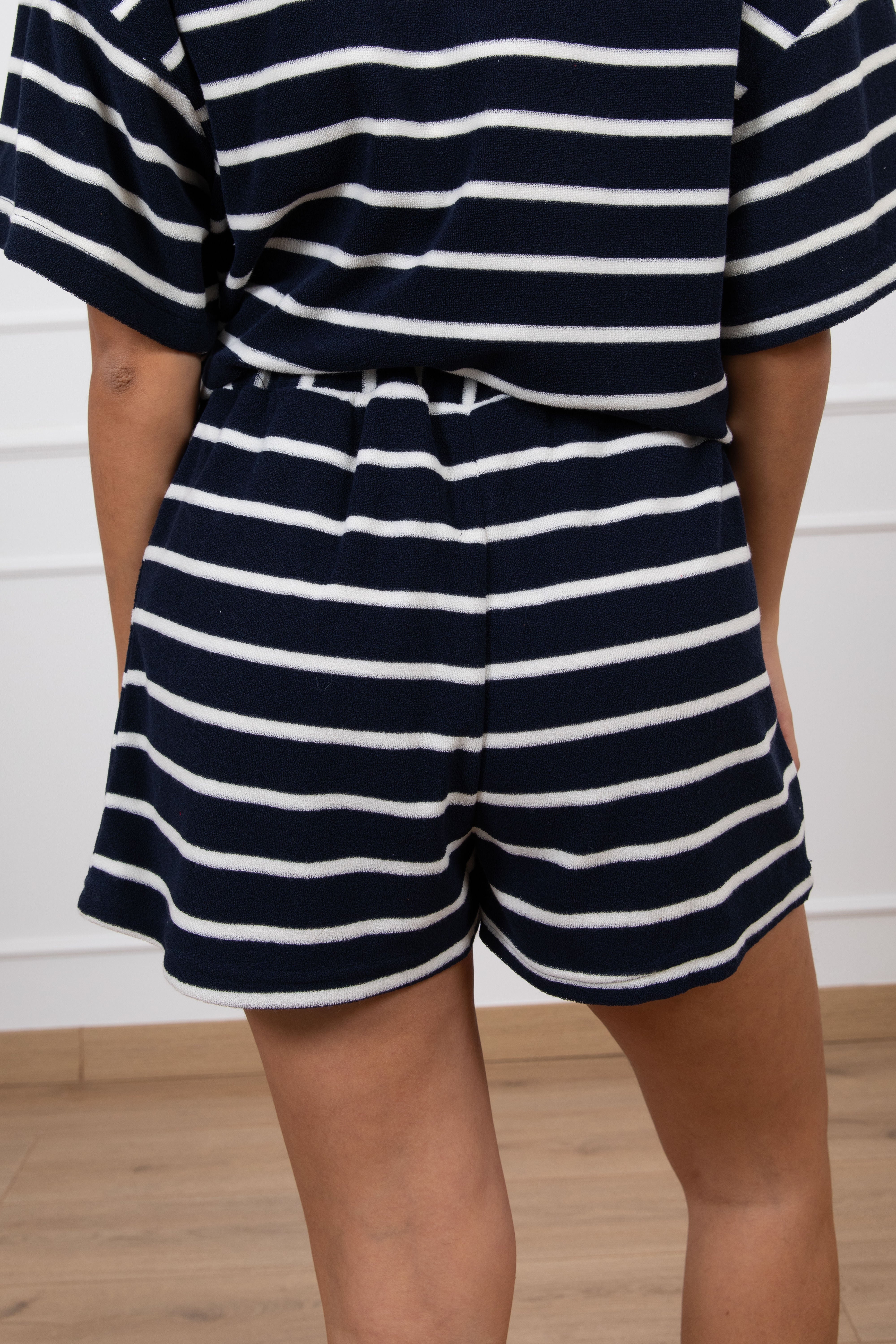 Shorts "N 5" a righe in spugna Tensione IN