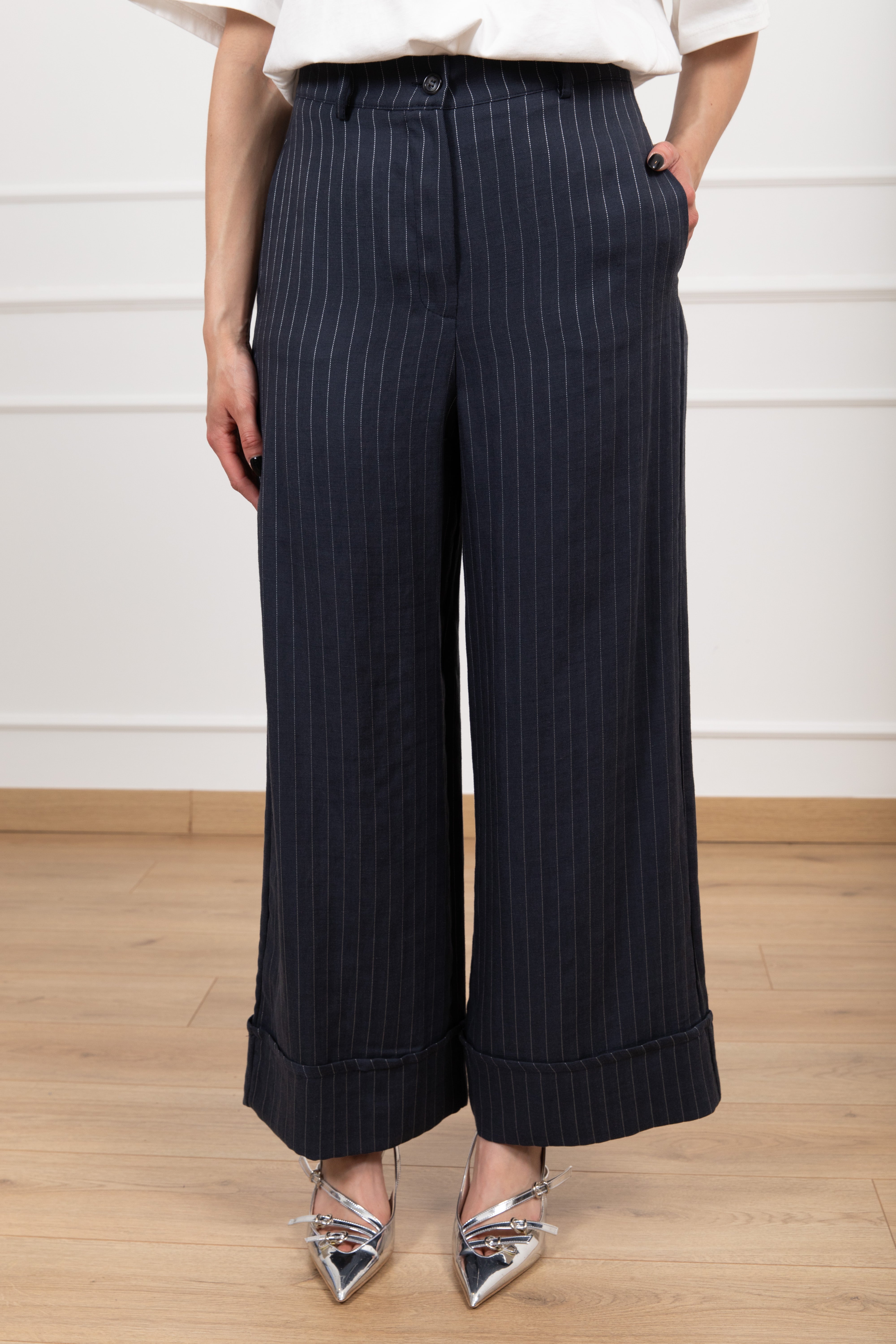 Pantalone gessato con piega sul fondo ViCOLO