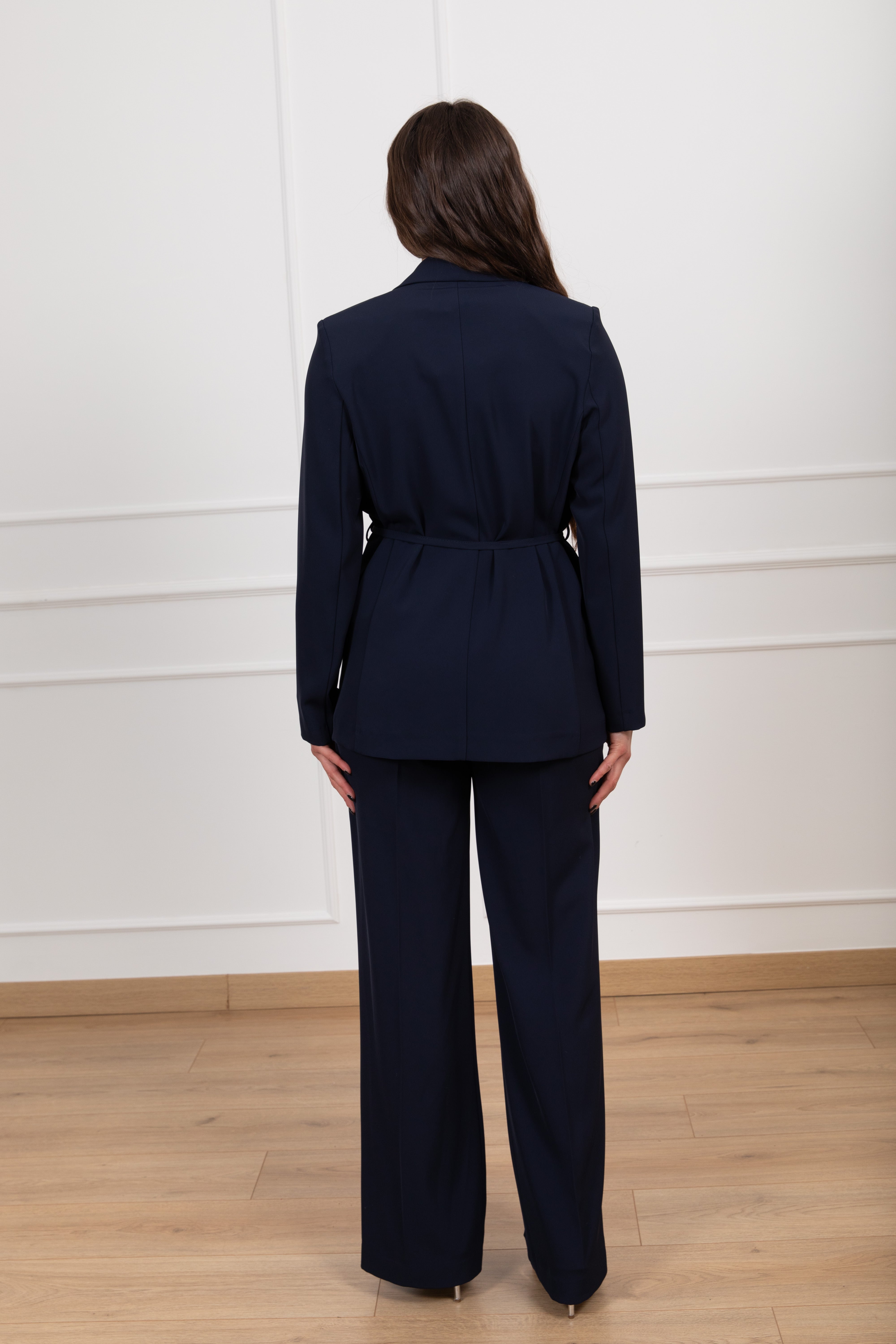 Tailleur tessuto fluido giacca con fusciacca e pantalone con elastico sul retro Susy Mix