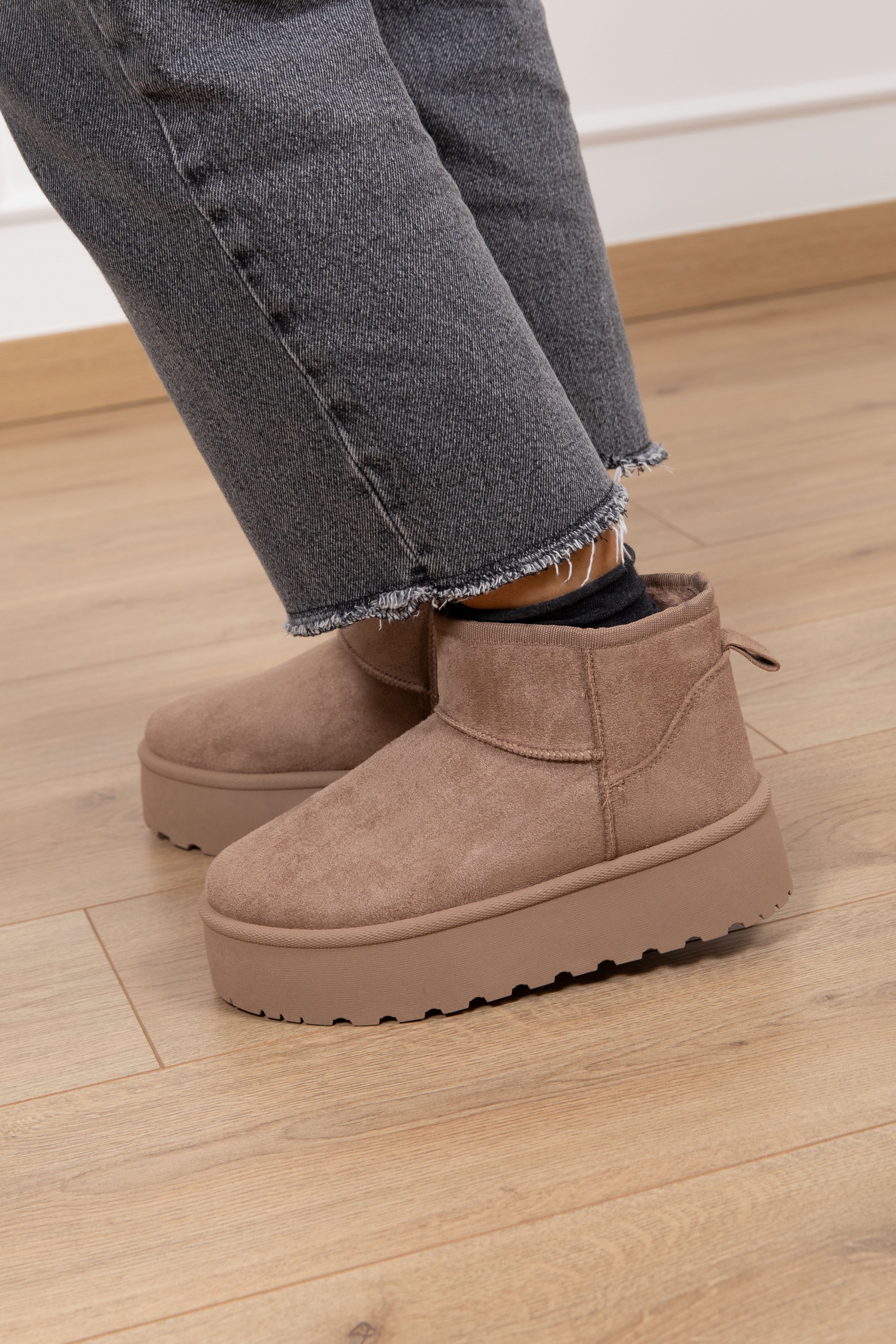 Stivaletto platform in camoscio Susy Mix