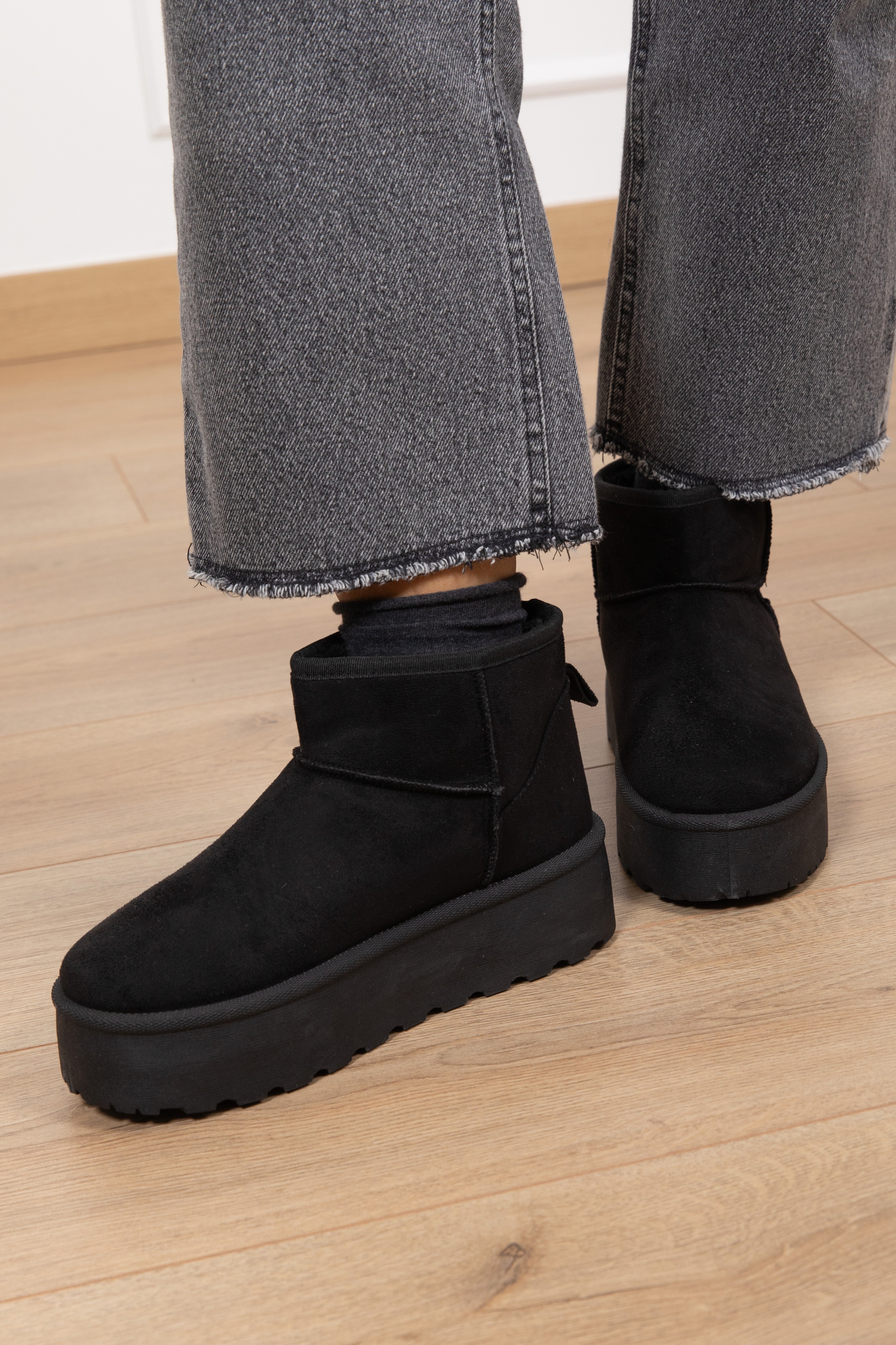 Stivaletto platform in camoscio Susy Mix