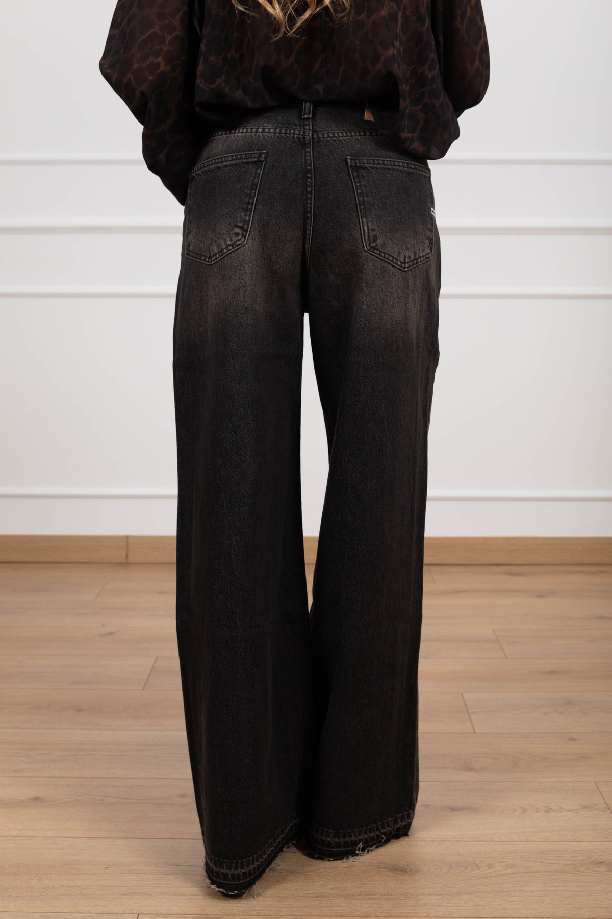 Jeans Rosa lavaggio nero ViCOLO