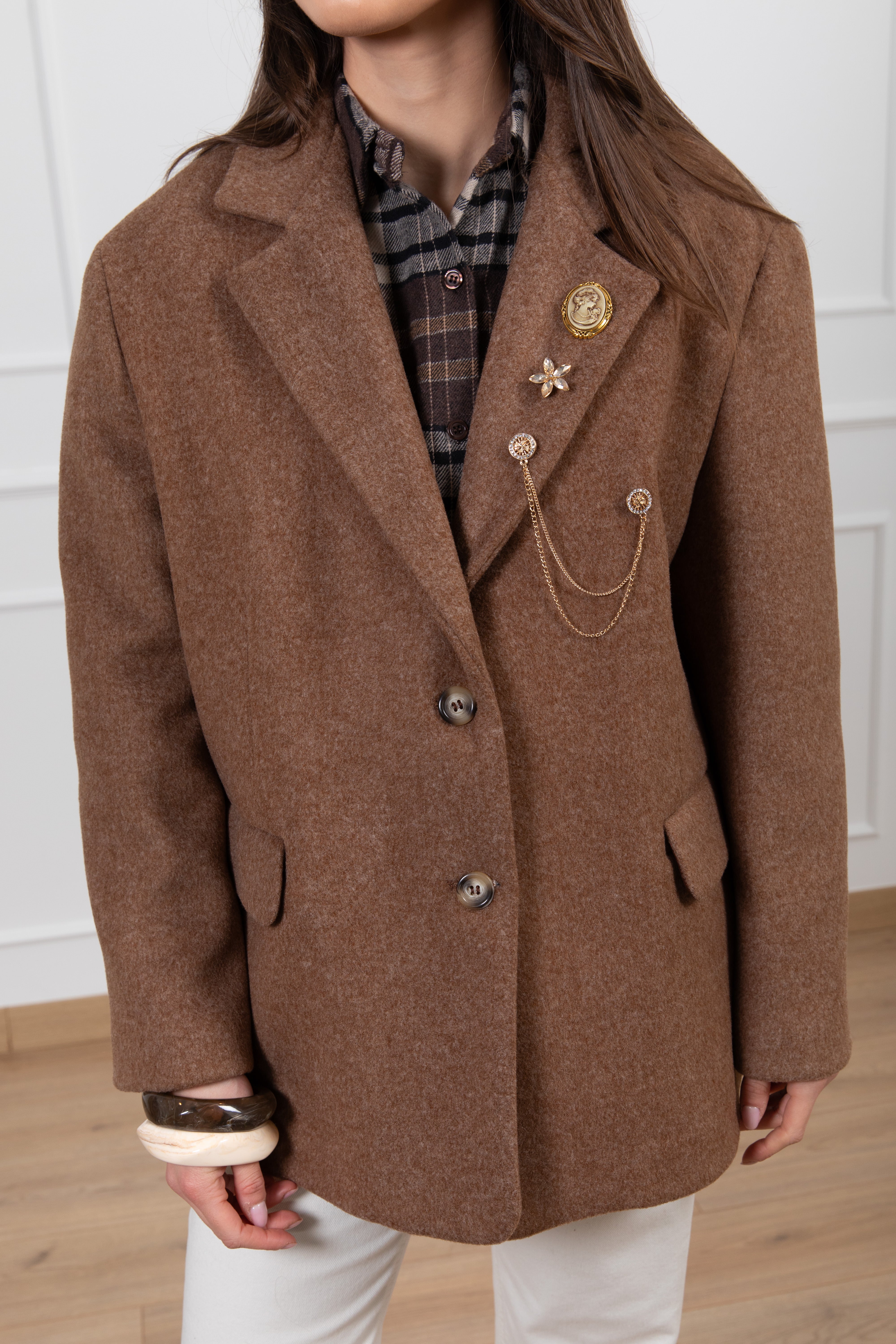 Giacca-cappotto 2 bottoni con spille ViCOLO