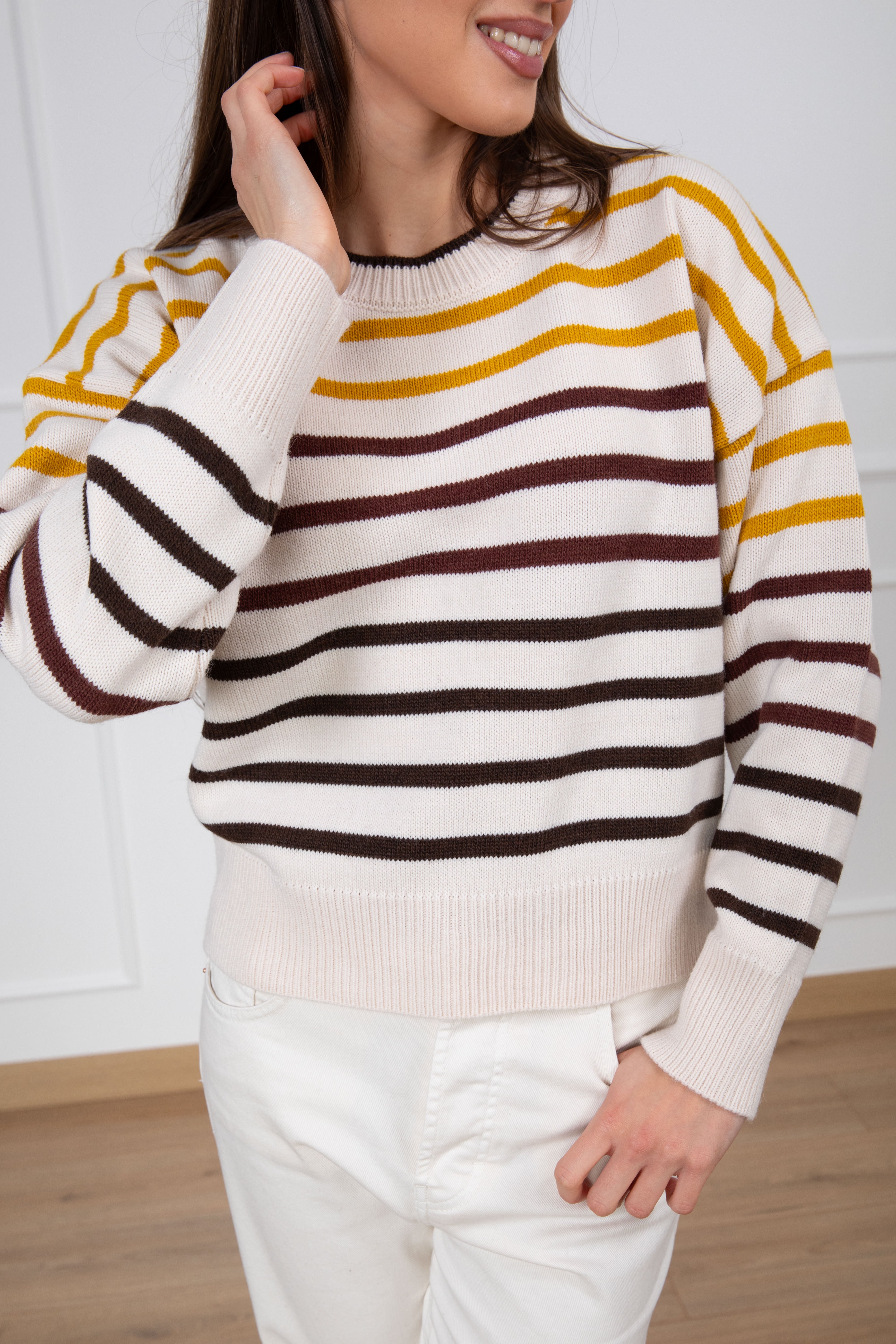 Pull girocollo a righe sottili multicolor ViCOLO